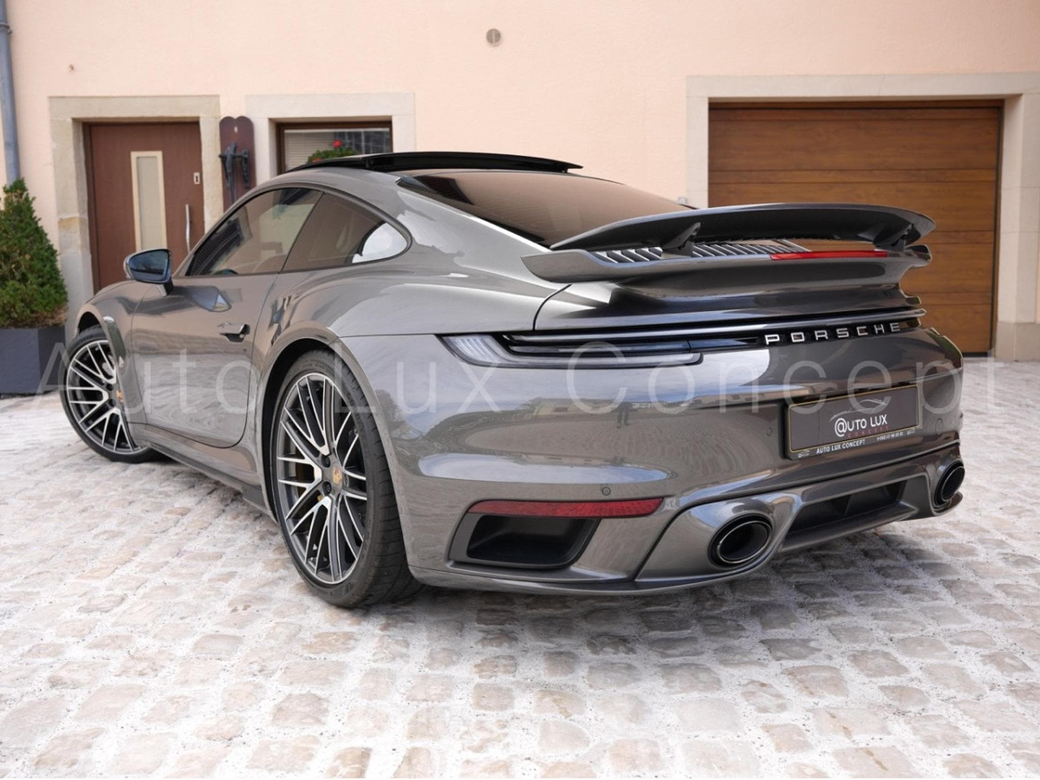 Porsche 911 911 Turbo S Coupé (2021) - Photo 4
