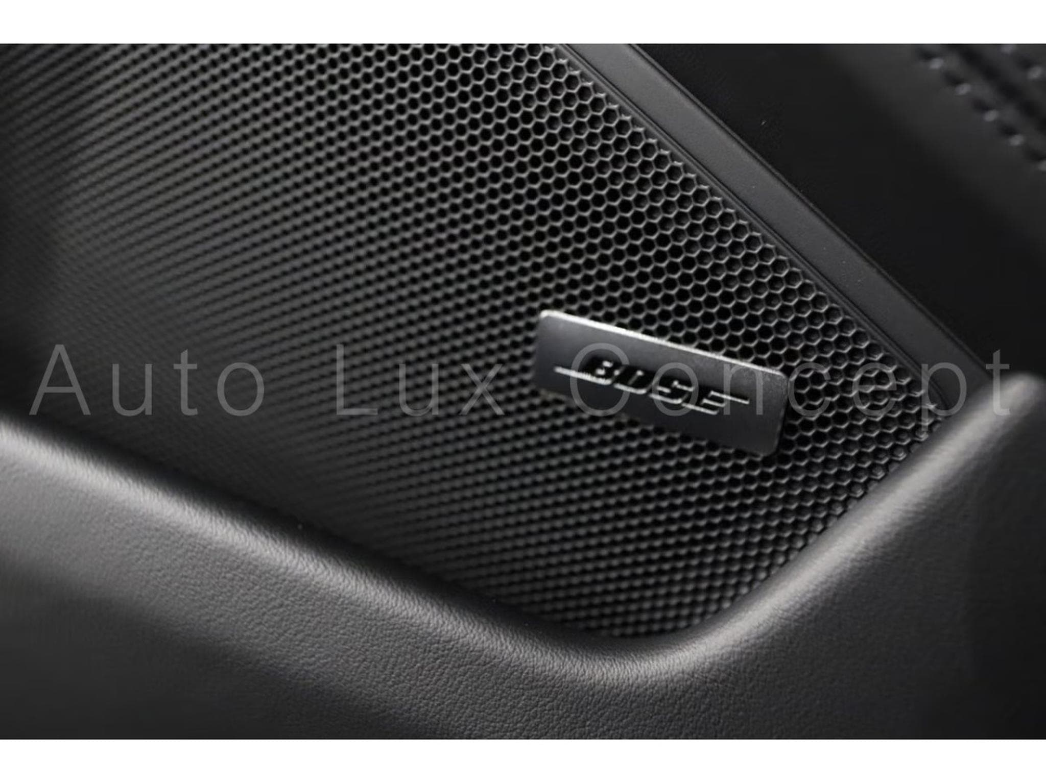 Porsche 911 911 Carrera 4 GTS (2026) - Photo 9