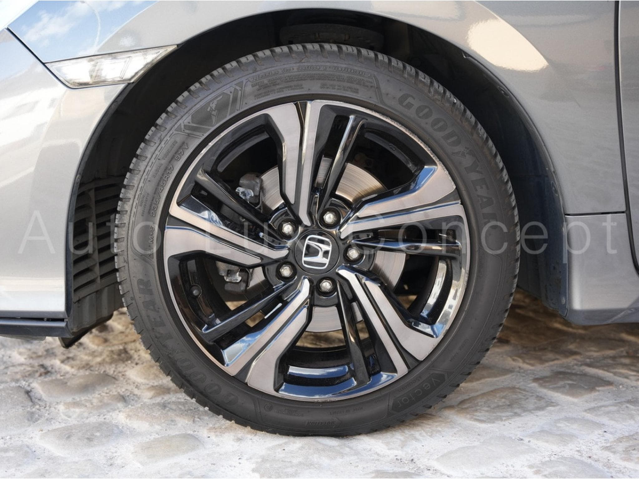 Honda Civic 1.5 i-VTEC 182 ch Prestige CVT 5 portes (2017) - Photo 28