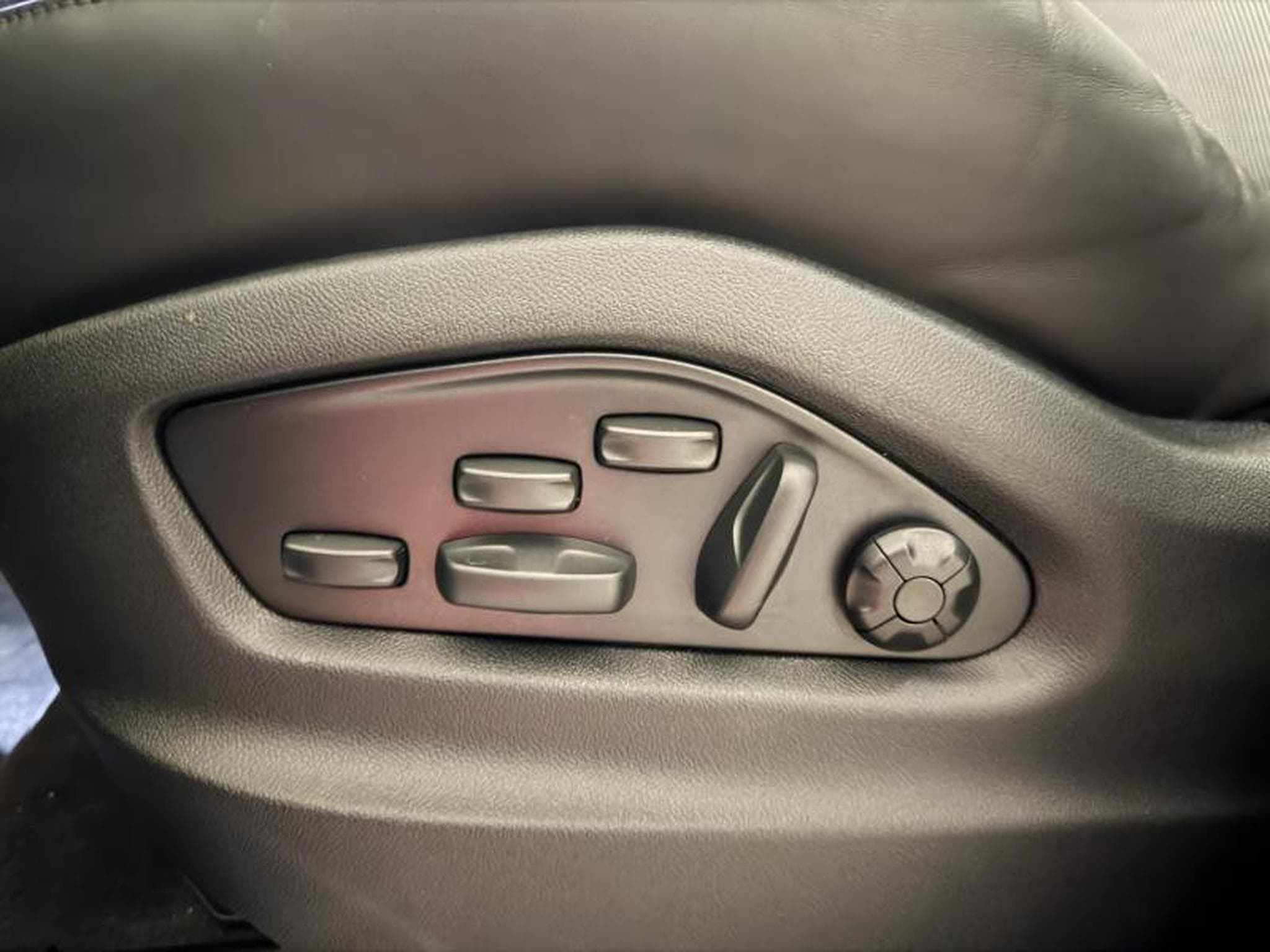 Porsche Cayenne S 4.0 V8 475 Facelift UPE144 (2025) - Photo 12