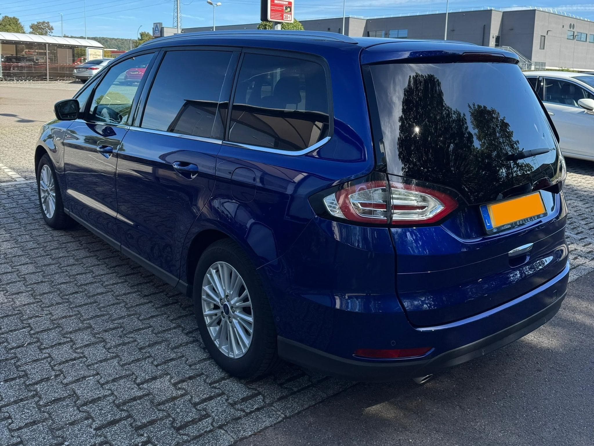 Ford Galaxy Titanium (2016) - Photo 2