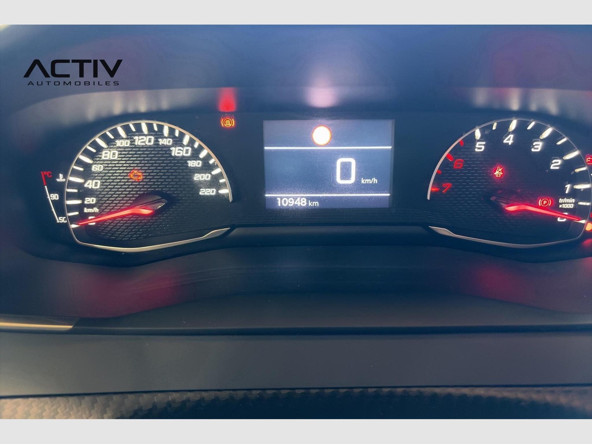 Peugeot 2008 100 S&S BVM6 Style (2025) - Foto 9