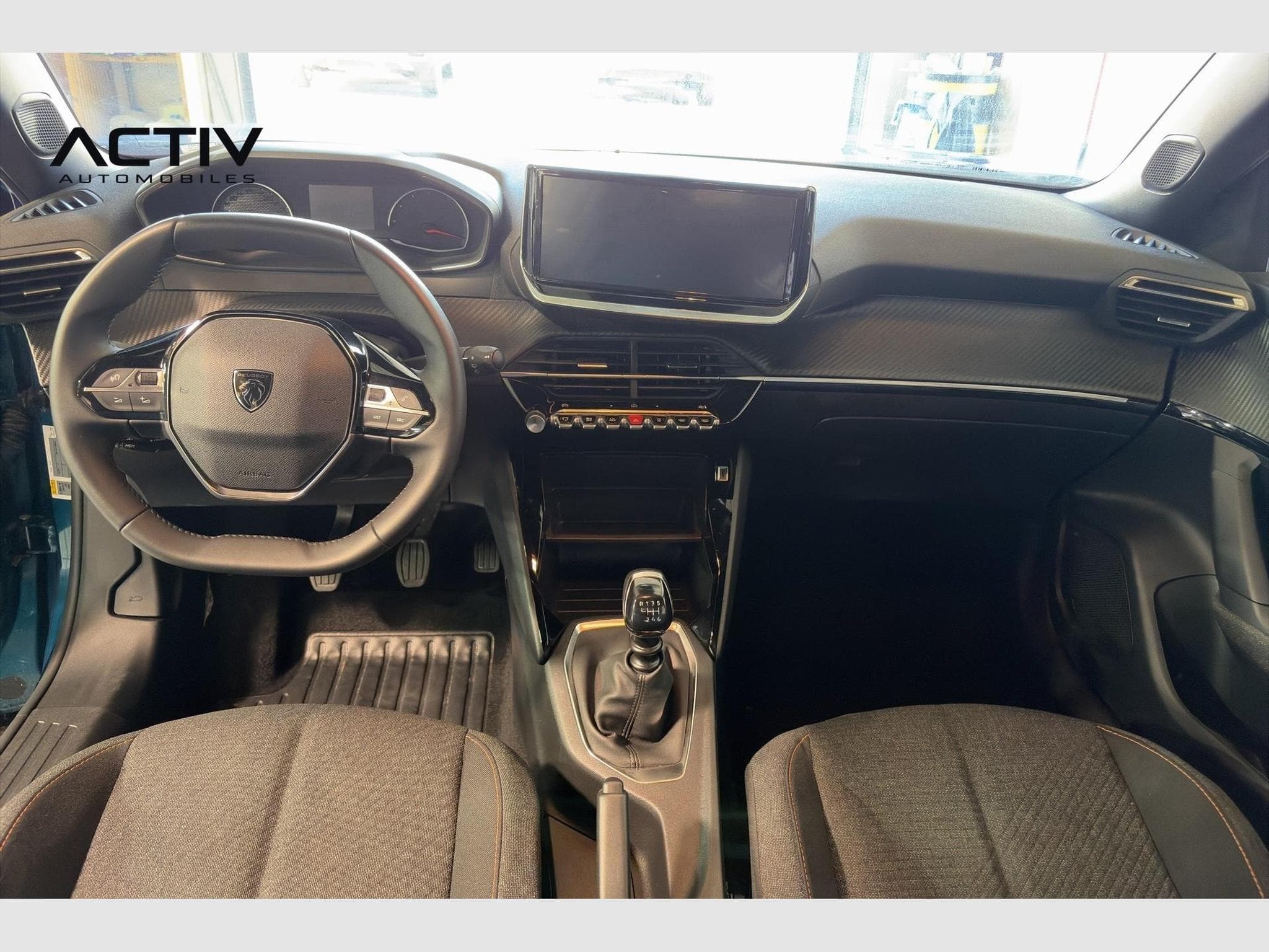 Peugeot 2008 100 S&S BVM6 Style (2025) - Foto 14