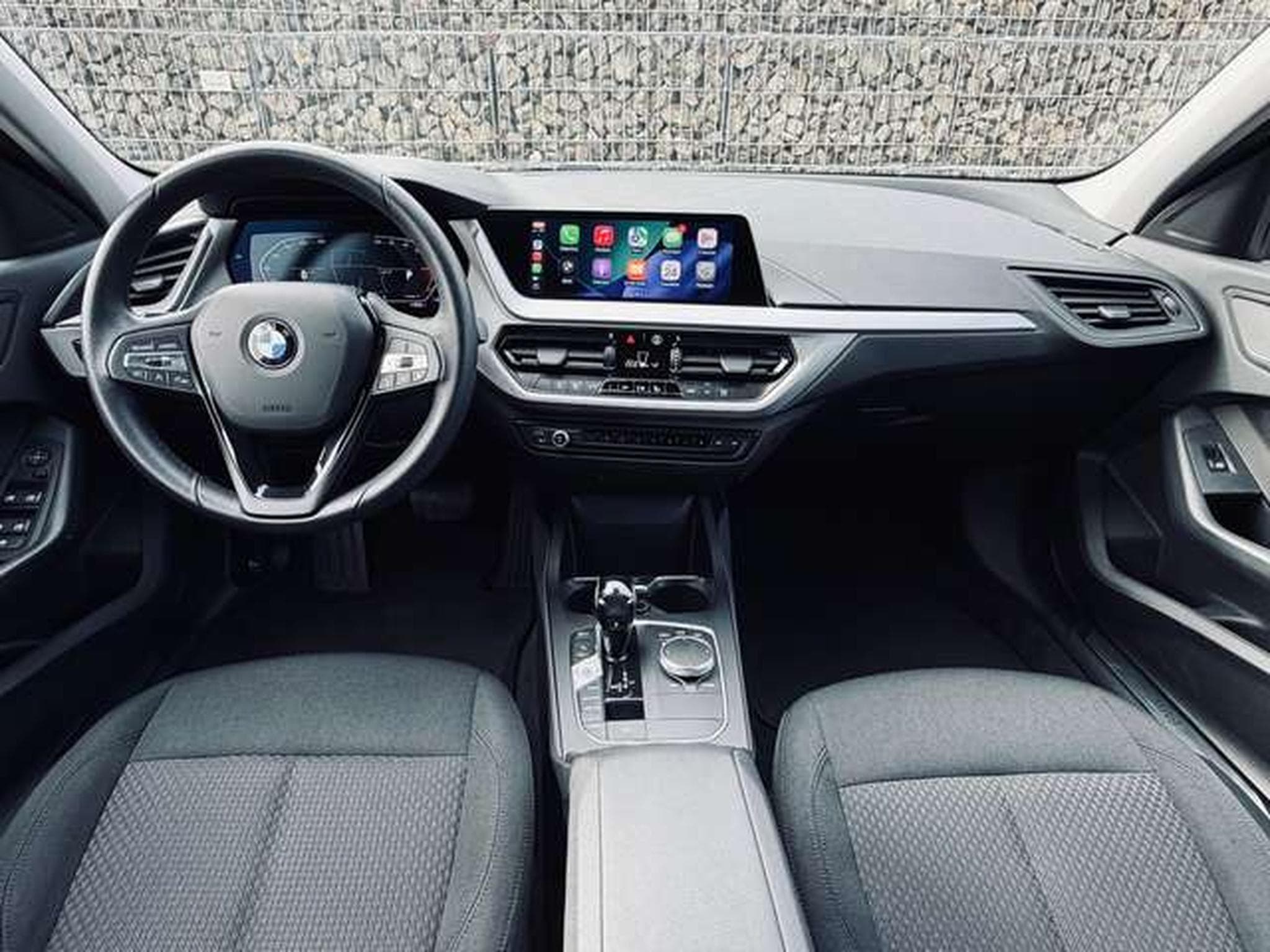 BMW 118 118i Automatique // Révisée Et Garantie 12 Mois✅✅✅ (2021) - Foto 9