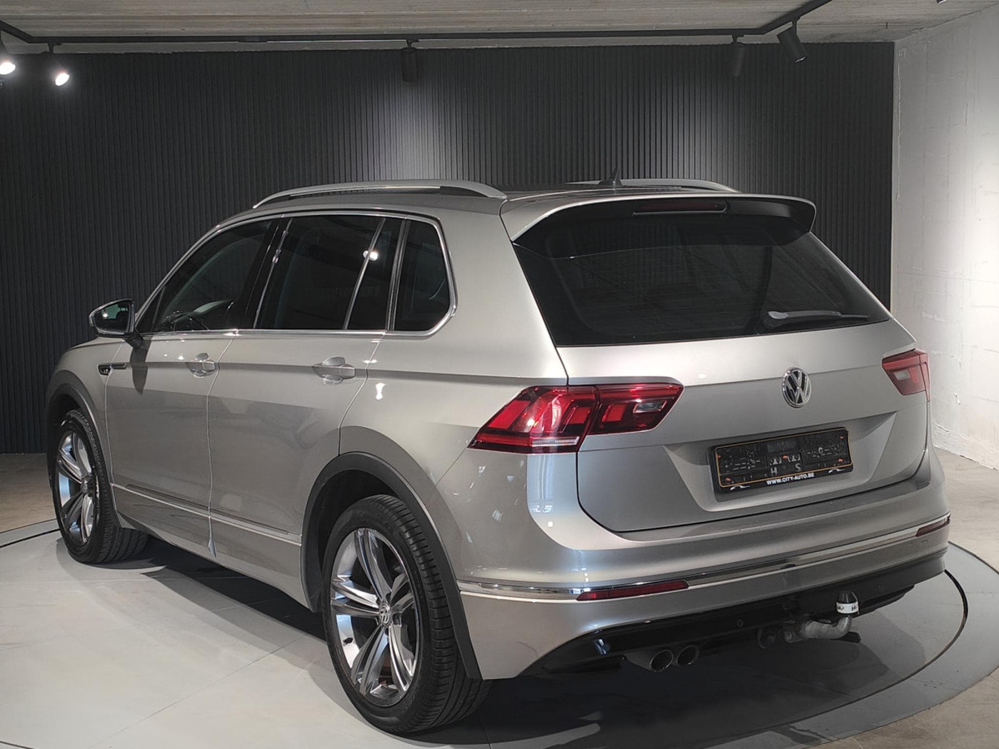 VW Tiguan 1.4 TFSI R-LINE DSG CARPLAY BLUETOOTH GPS (2017) - Foto 4