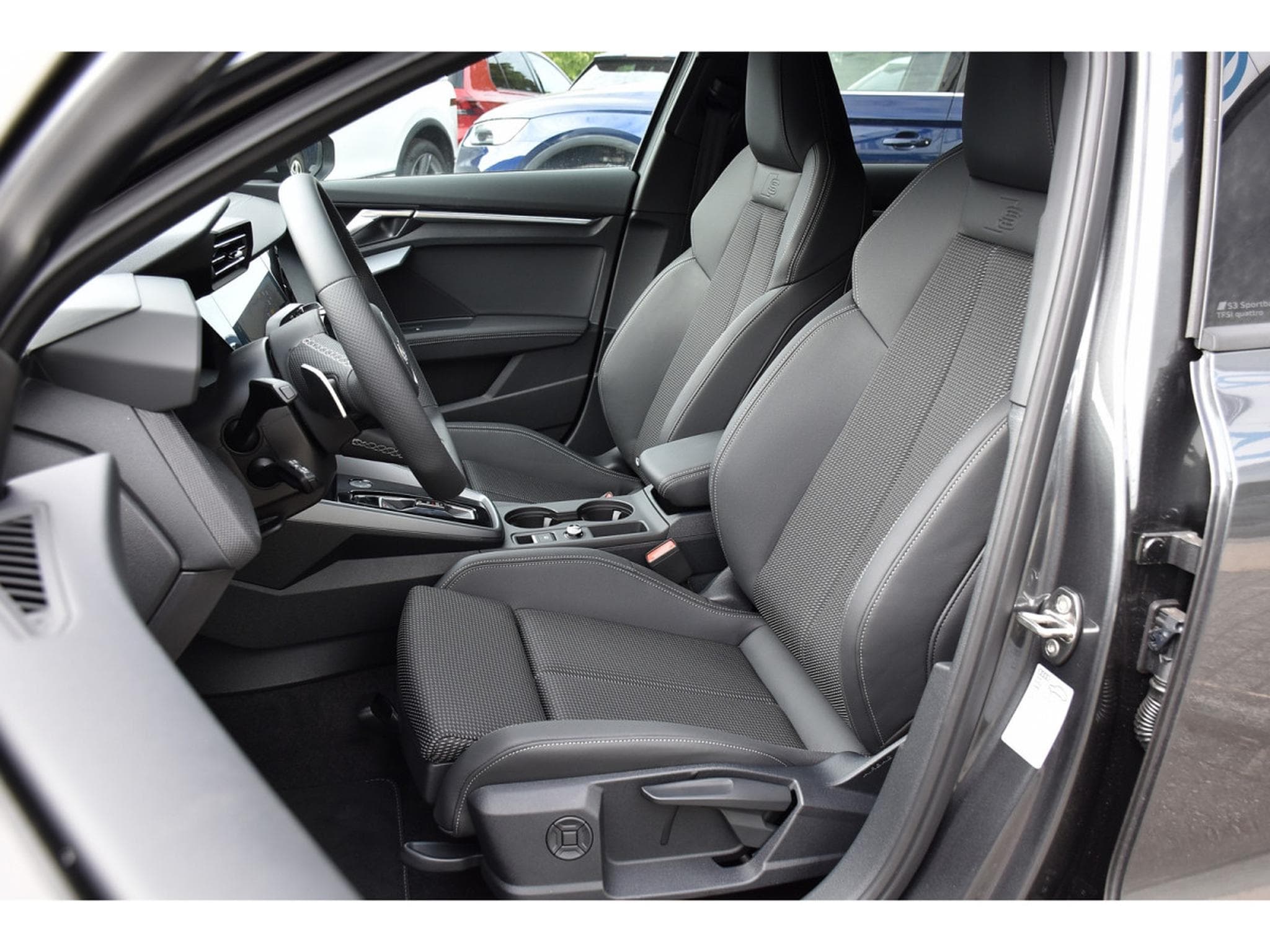 Audi S3 Sportback 2.0 TFSI Quattro S-Tronic ACC CAM NEUVE (2026) - Photo 6