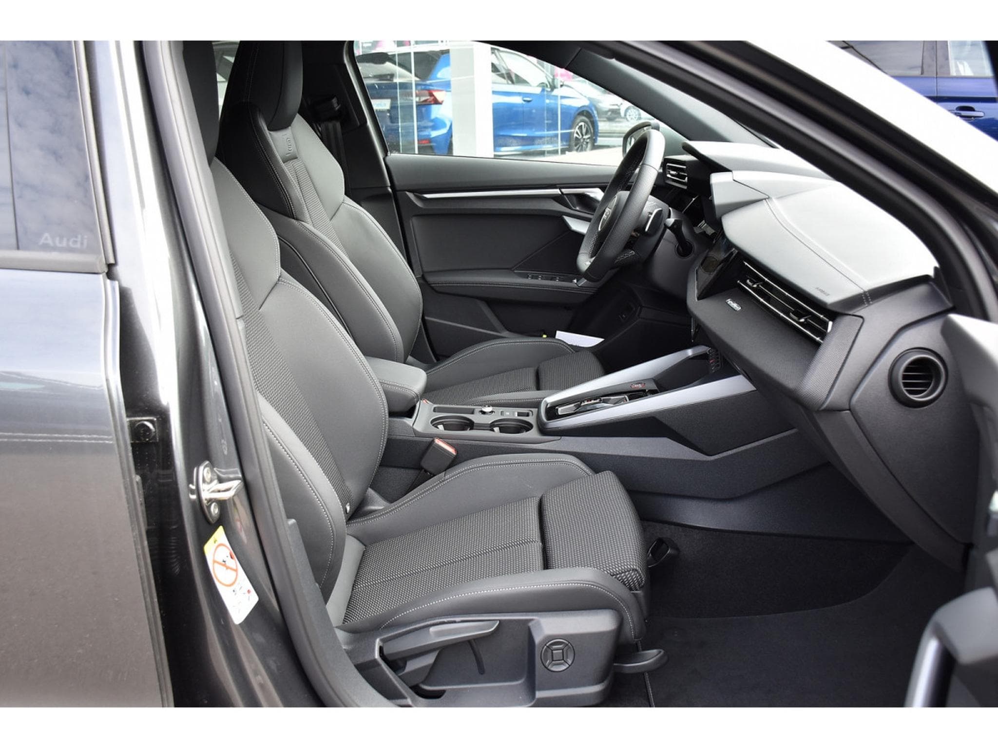 Audi S3 Sportback 2.0 TFSI Quattro S-Tronic ACC CAM NEUVE (2026) - Photo 7