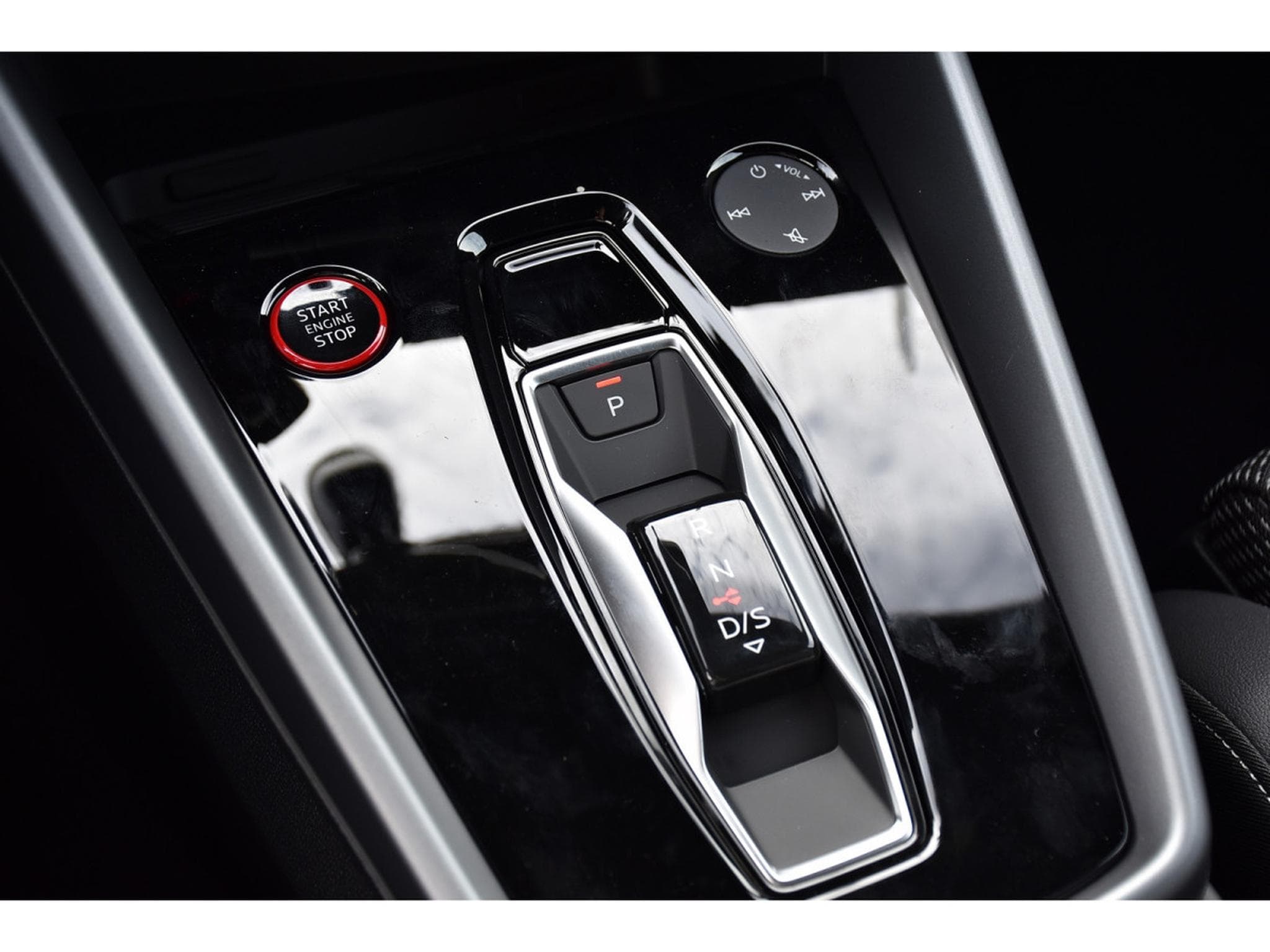 Audi S3 Sportback 2.0 TFSI Quattro S-Tronic ACC CAM NEUVE (2026) - Photo 20