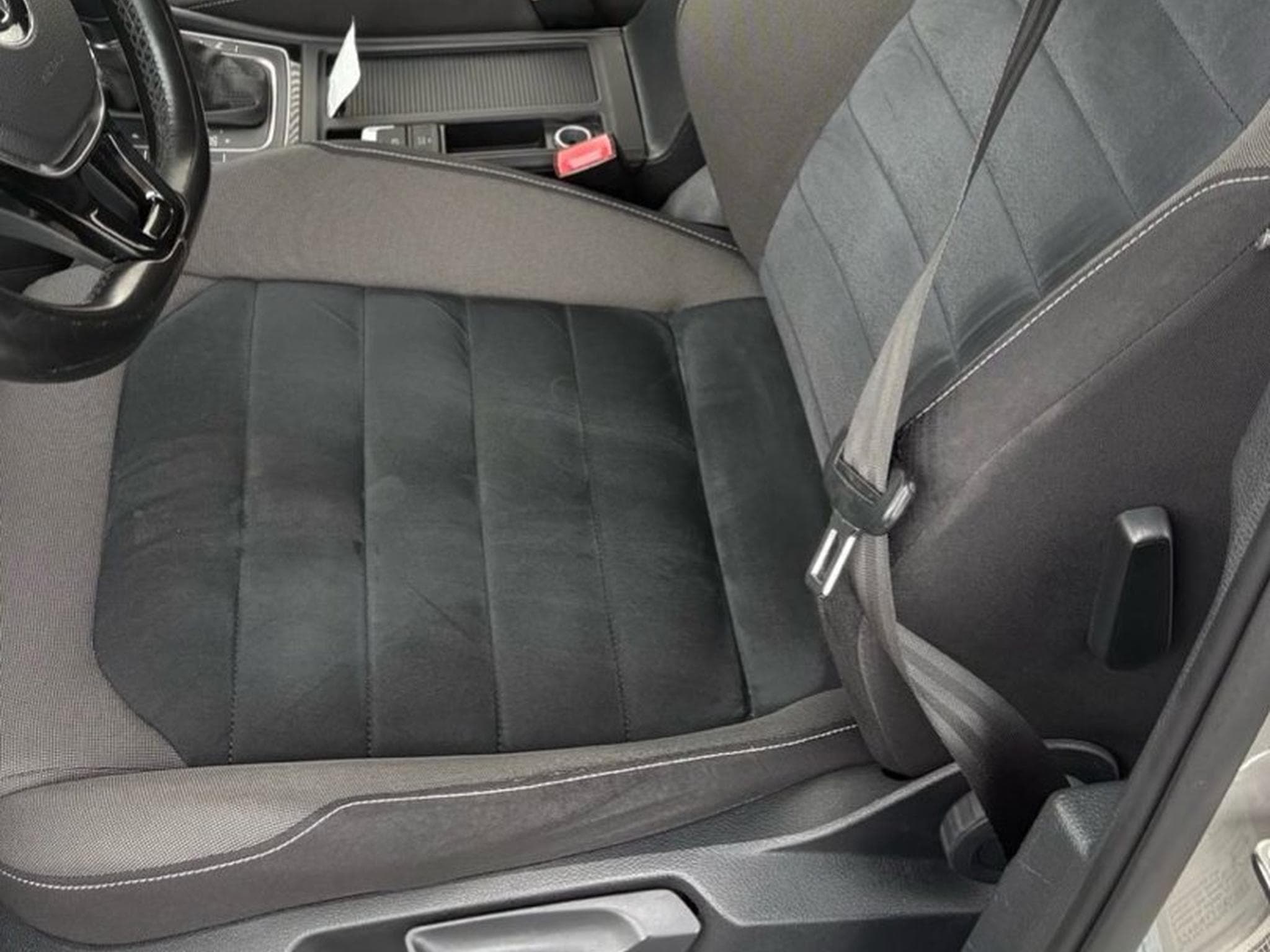 VW Golf VII TRENDLINE (2014) - Photo 2