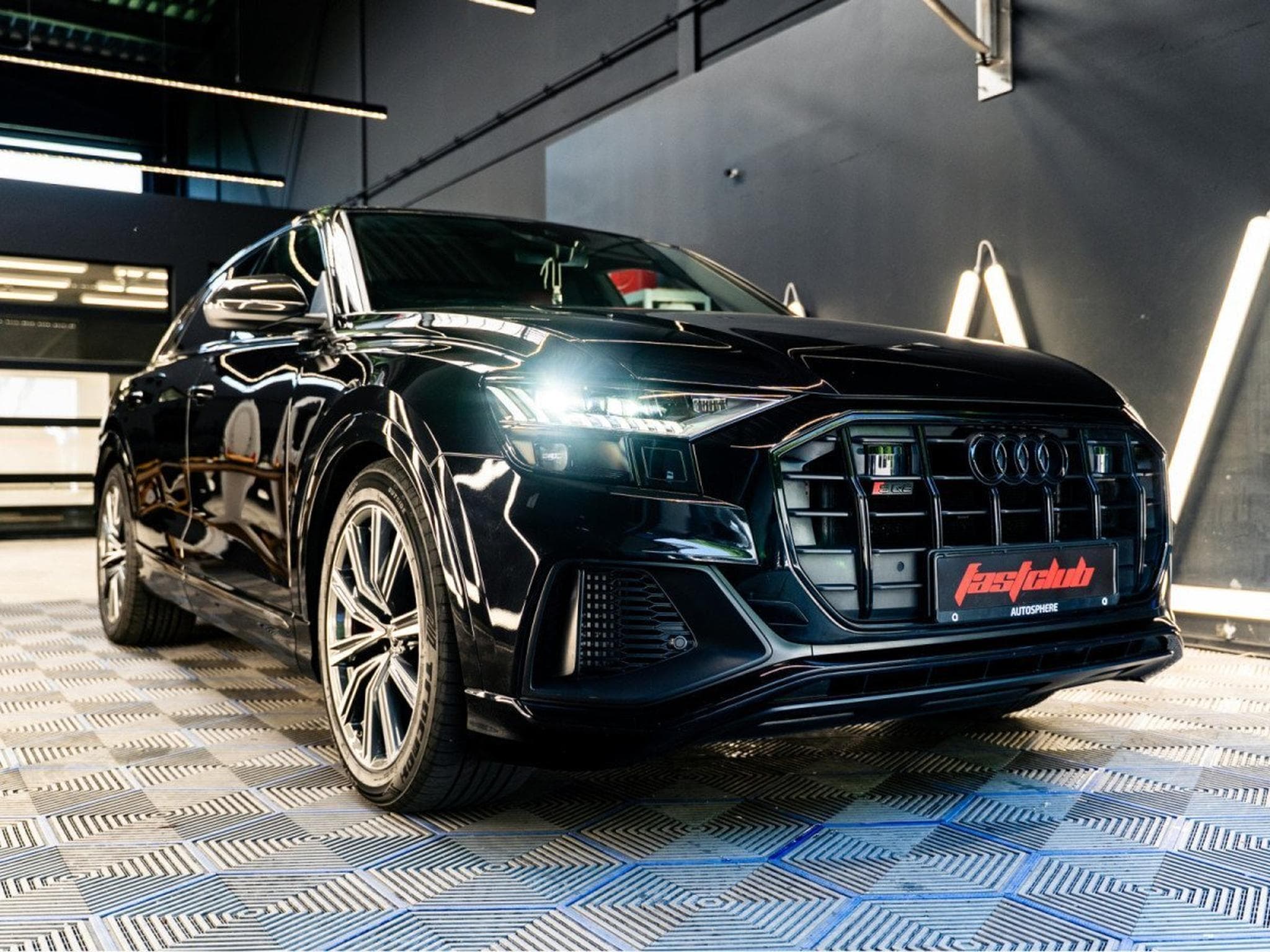 Audi SQ8 4.0 TFSI V8 Quattro Tiptronic (2021) - Photo 3