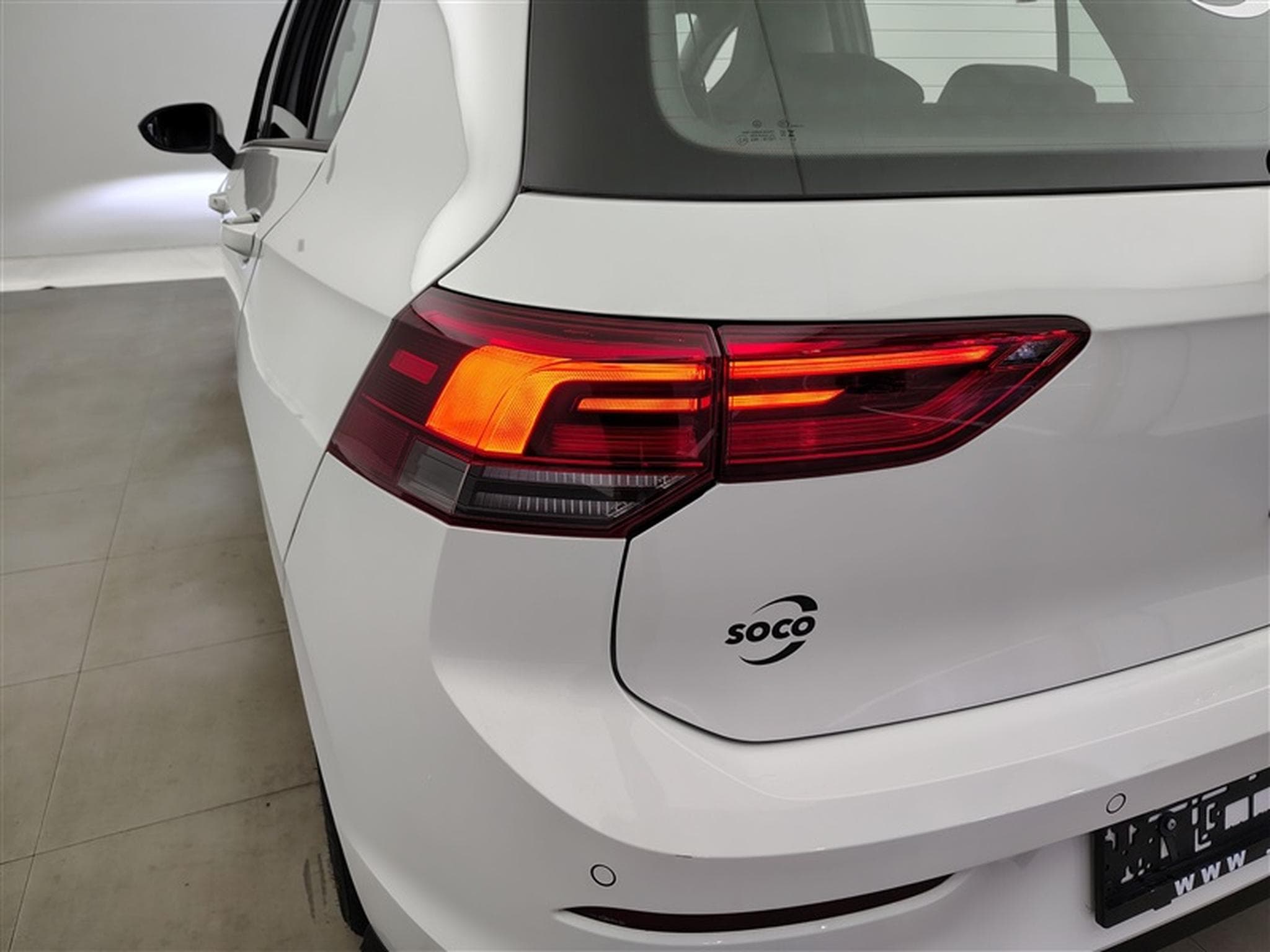 VW Golf 1.5 TSi 130Cv R-Line CARPLAY / FULL LED / ALU (2024) - Foto 16