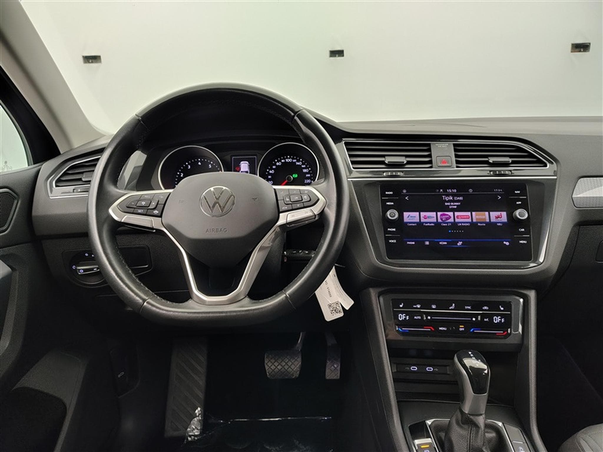 VW Tiguan 1.5 TSI Life Business OPF DSG (2022) - Photo 9