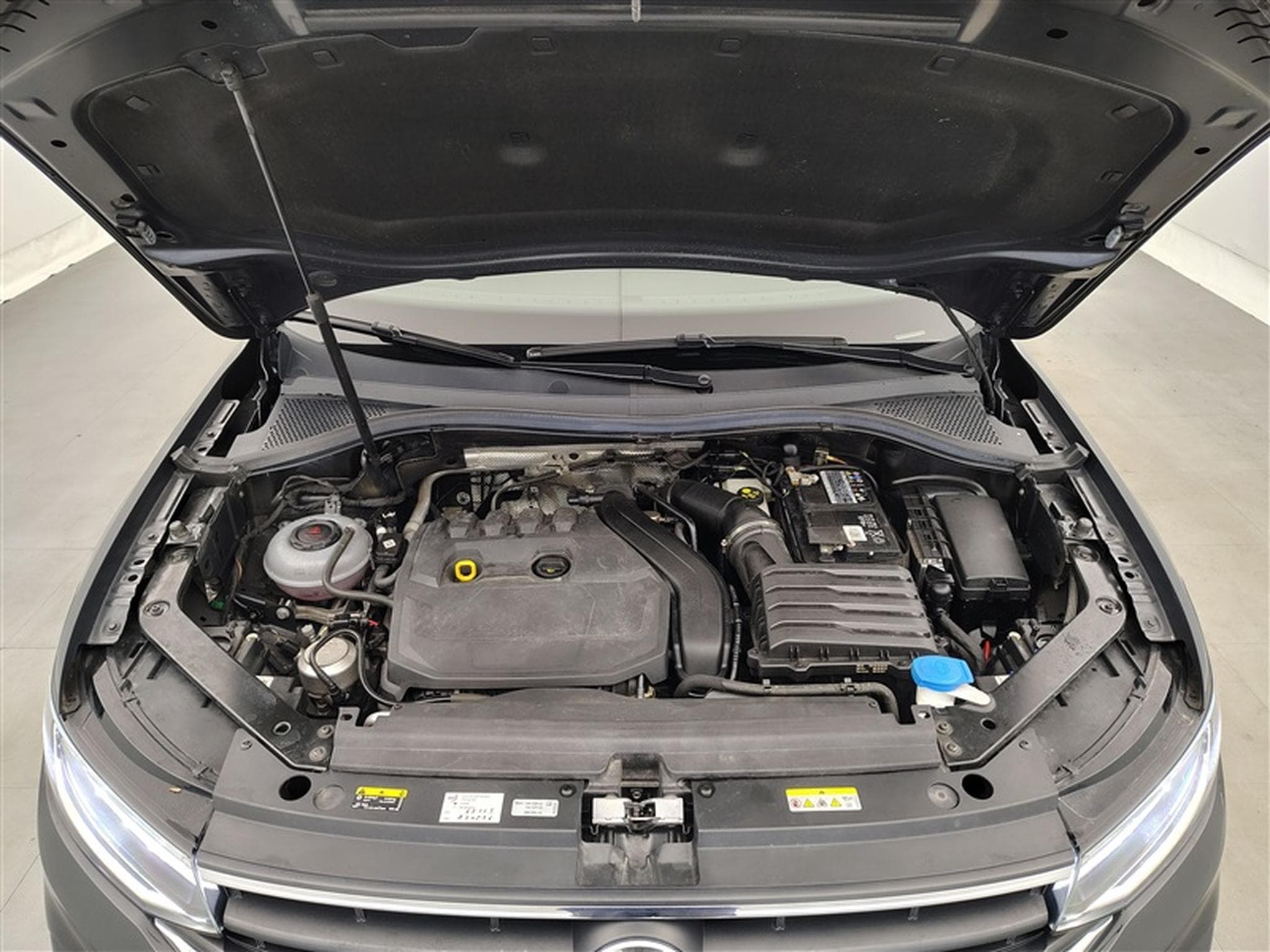 VW Tiguan 1.5 TSI Life Business OPF DSG (2022) - Photo 20
