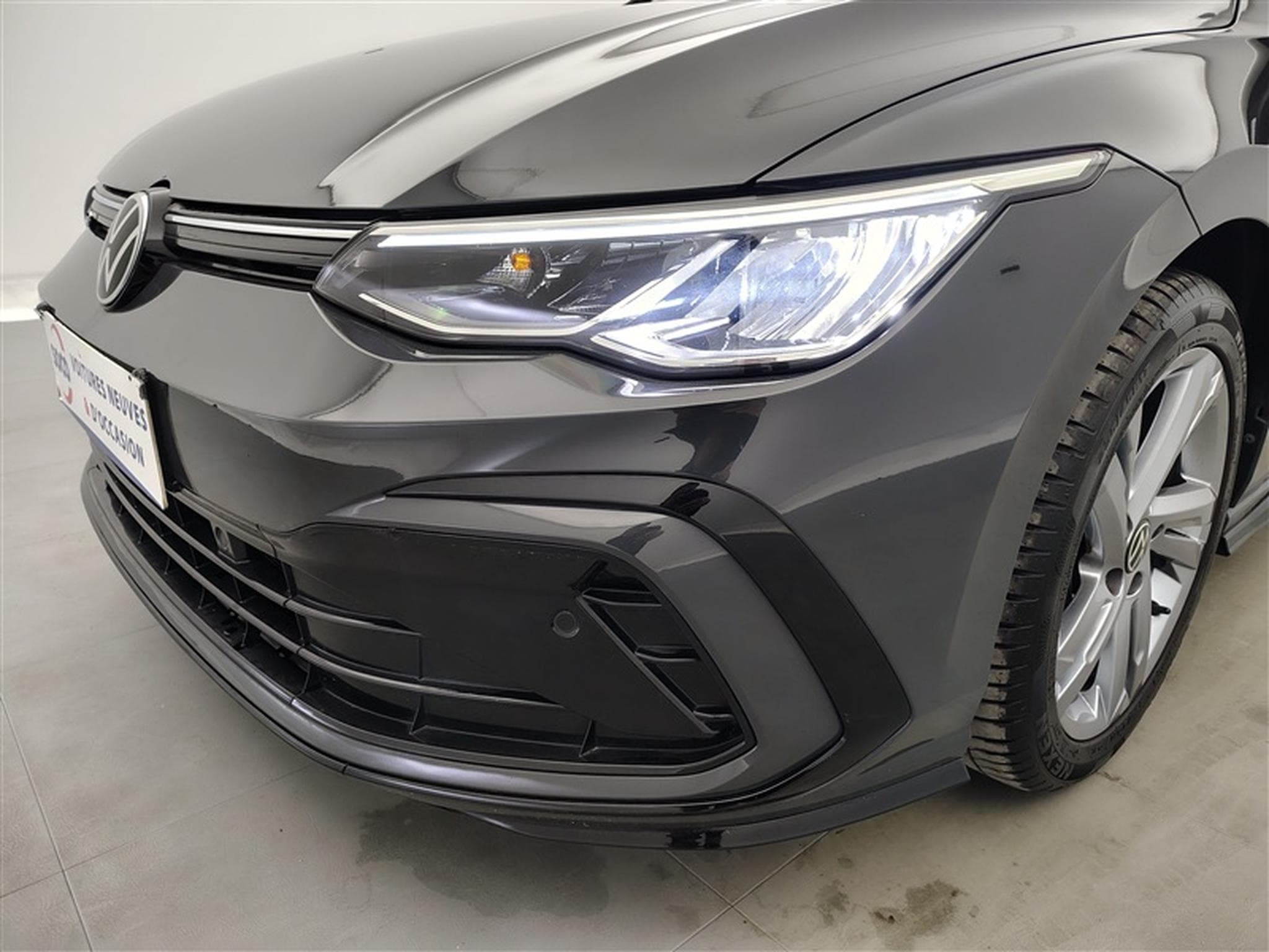 VW Golf 1.5 TSi 130Cv R-Line CARPLAY / FULL LED / ALU (2024) - Foto 14