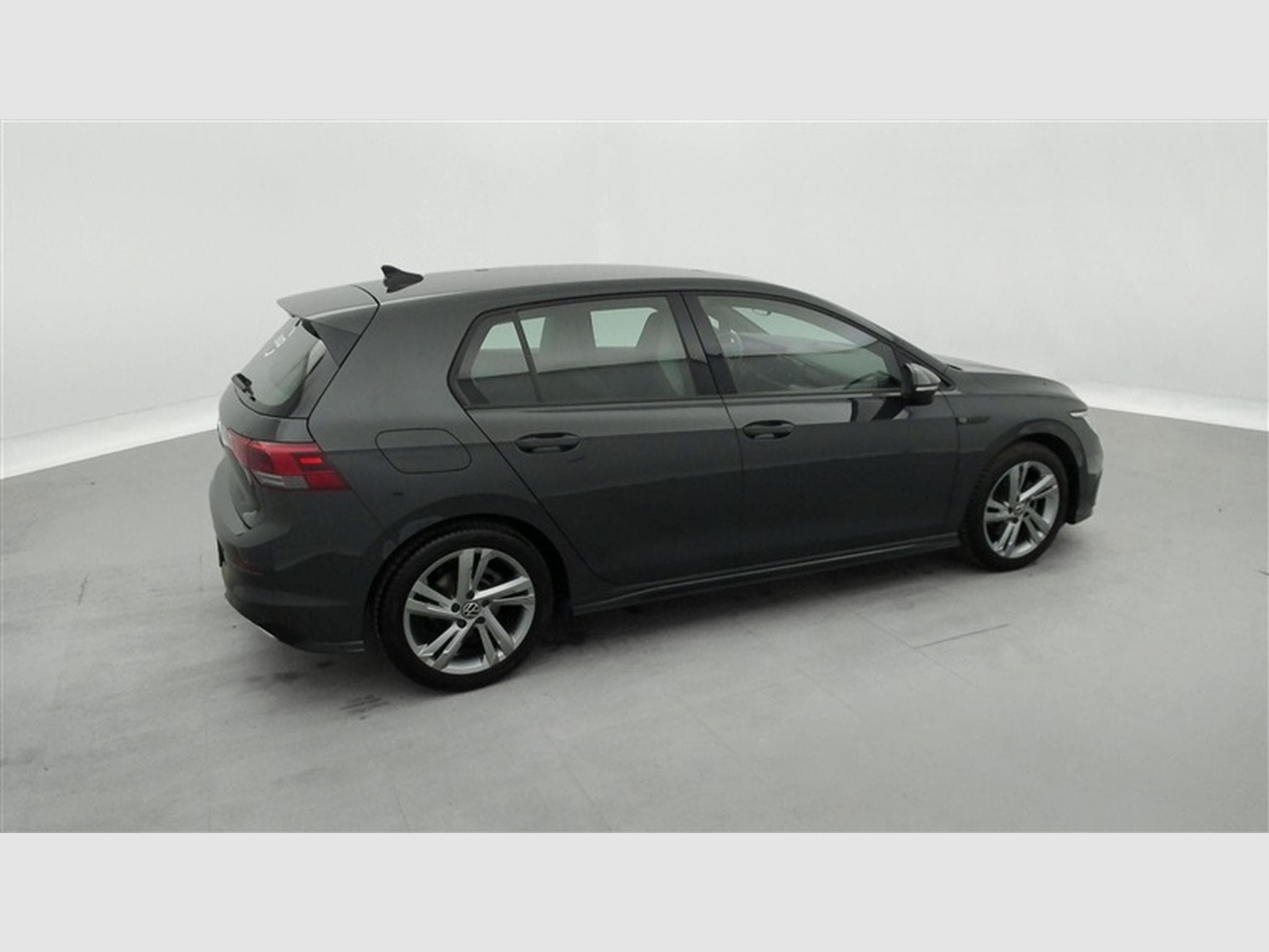 VW Golf 1.5 TSi 130Cv R-Line CARPLAY / FULL LED / ALU (2024) - Foto 24