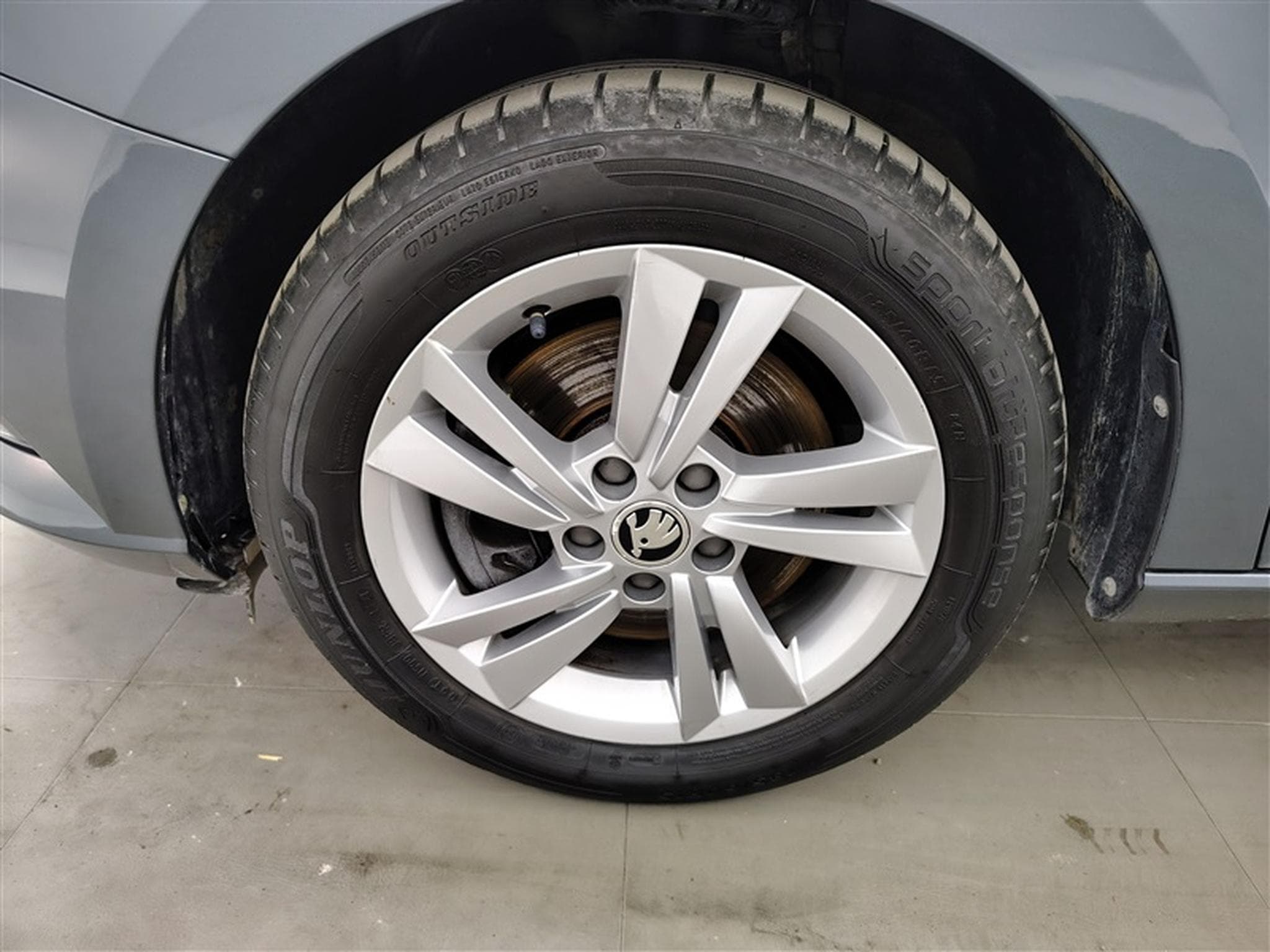Skoda Fabia SW 1.0 TSI Ambition DSG/NAVI/LED/JA/PDC (2021) - Photo 6