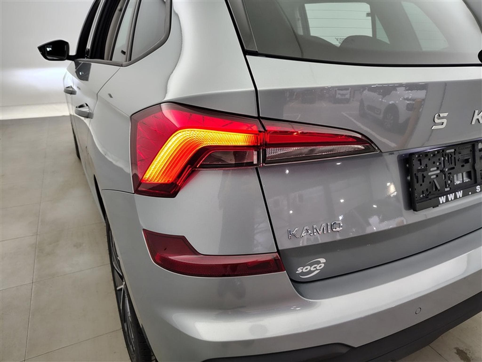 Skoda Kamiq 1.0 TSI 115cv DSG Black Dots CARPLAY / CAMERA / FULL LED (2026) - Photo 16