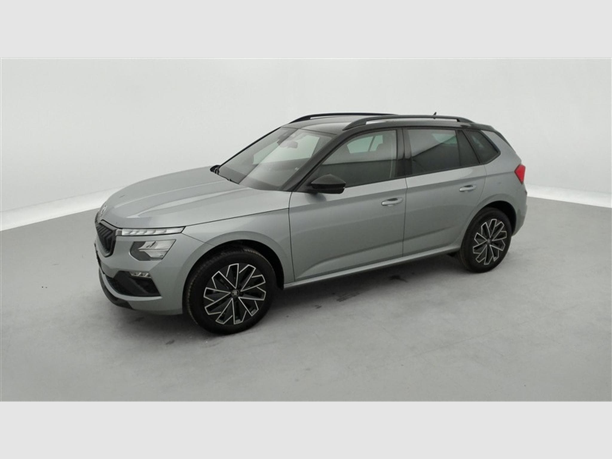 Skoda Kamiq 1.0 TSI 115cv DSG Black Dots CARPLAY / CAMERA / FULL LED (2026) - Photo 21