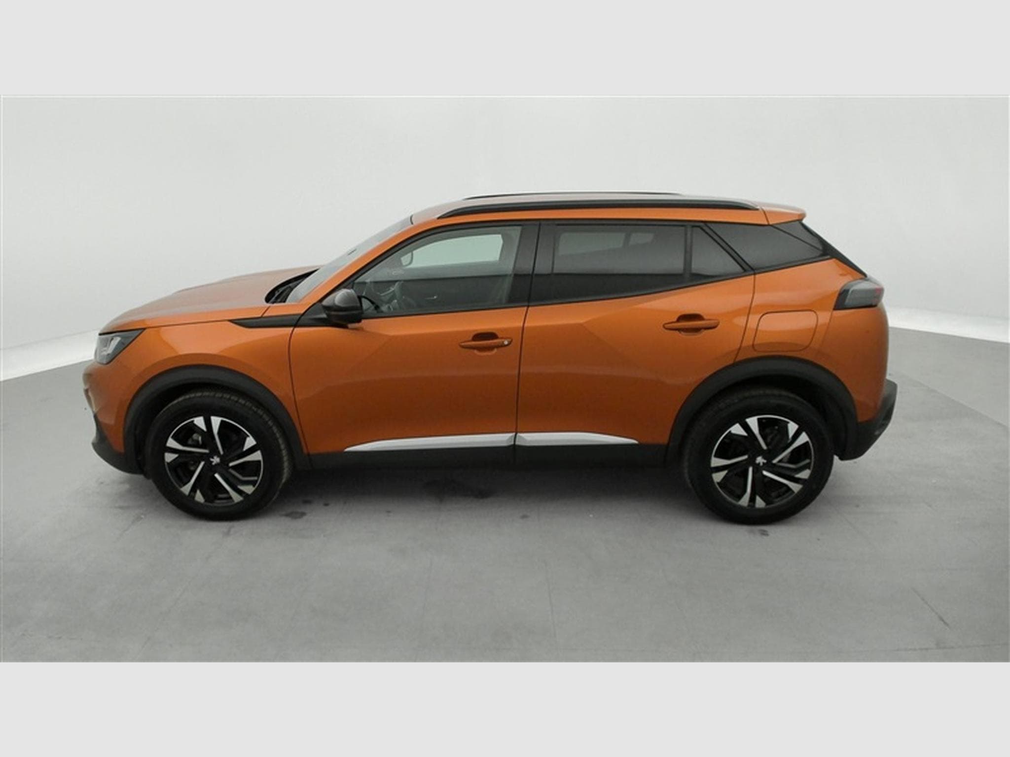 Peugeot 2008 1.2 PureTech 130Cv EAT8 Allure NAVI / CARPLAY / ALU (2023) - Foto 3