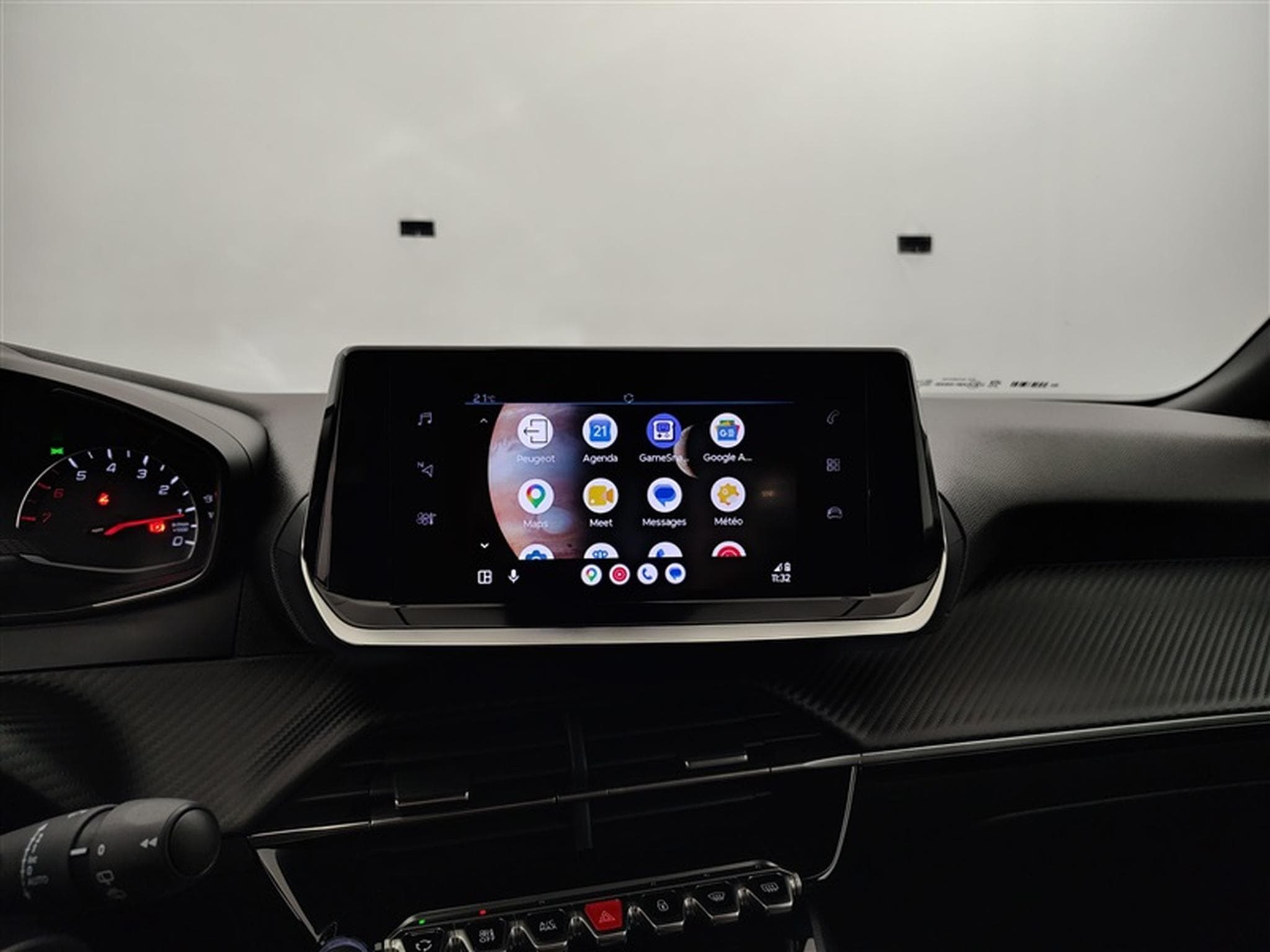Peugeot 2008 1.2 PureTech 130Cv EAT8 Allure NAVI / CARPLAY / ALU (2023) - Foto 19