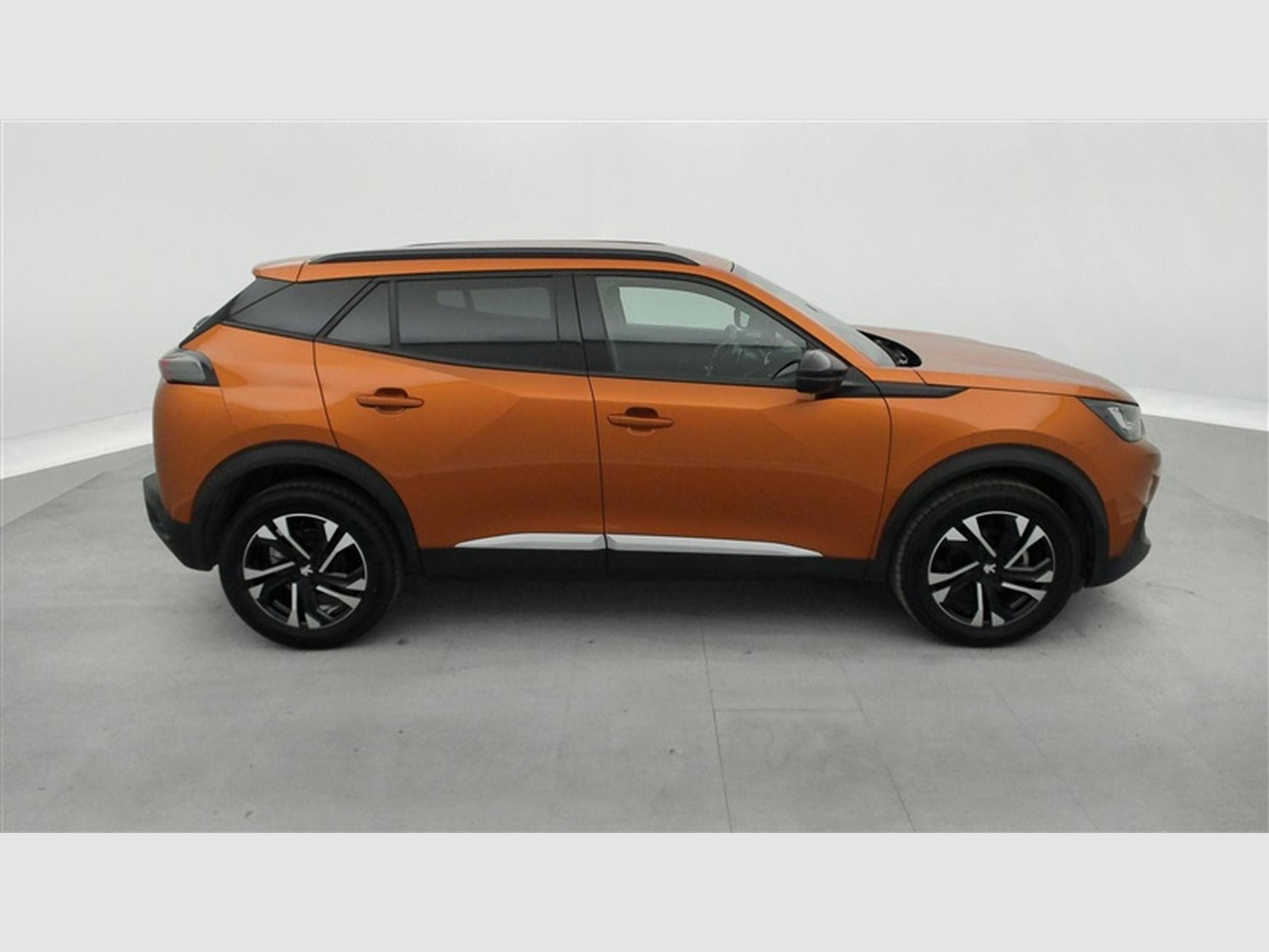 Peugeot 2008 1.2 PureTech 130Cv EAT8 Allure NAVI / CARPLAY / ALU (2023) - Foto 23