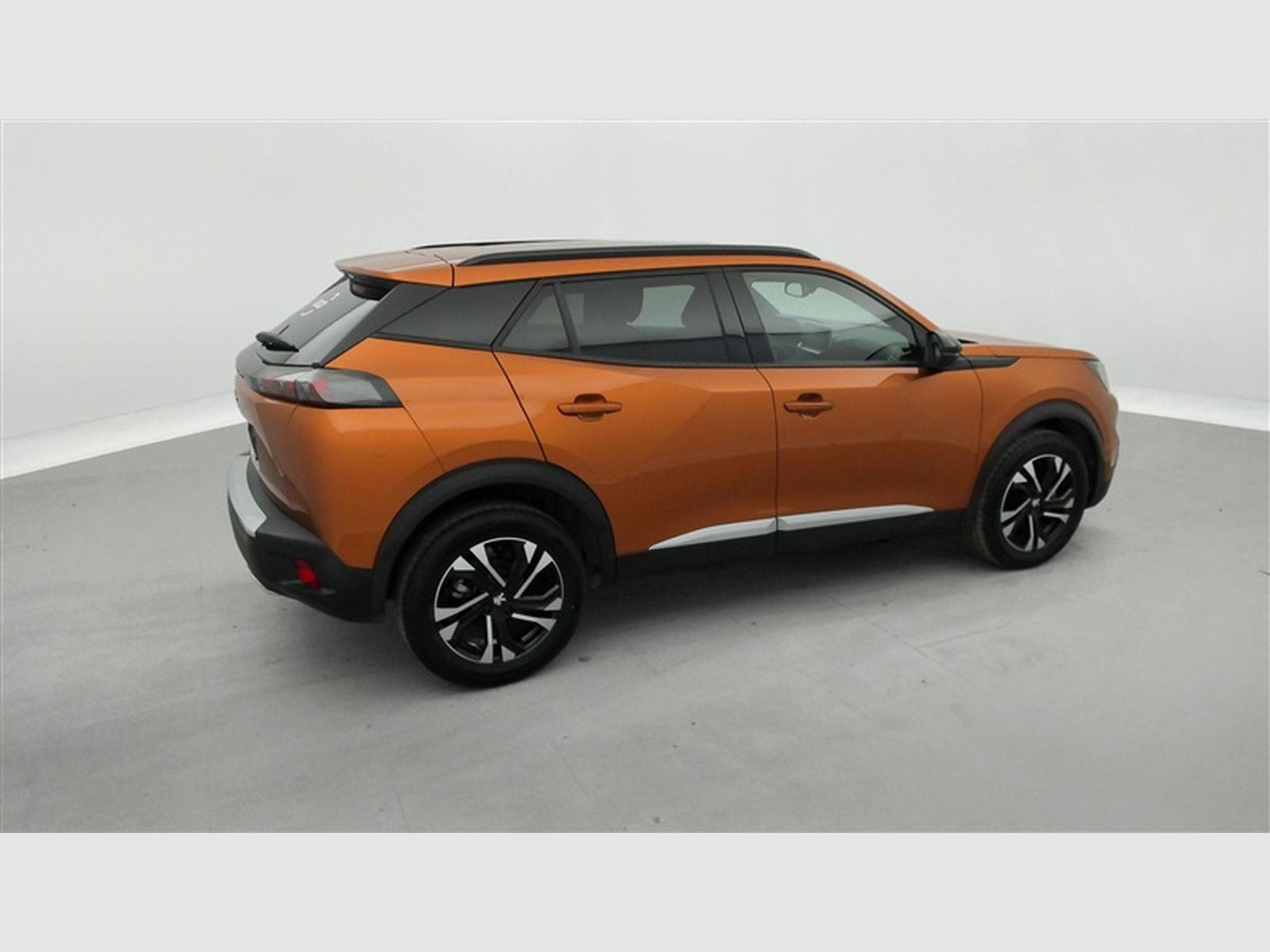Peugeot 2008 1.2 PureTech 130Cv EAT8 Allure NAVI / CARPLAY / ALU (2023) - Foto 24