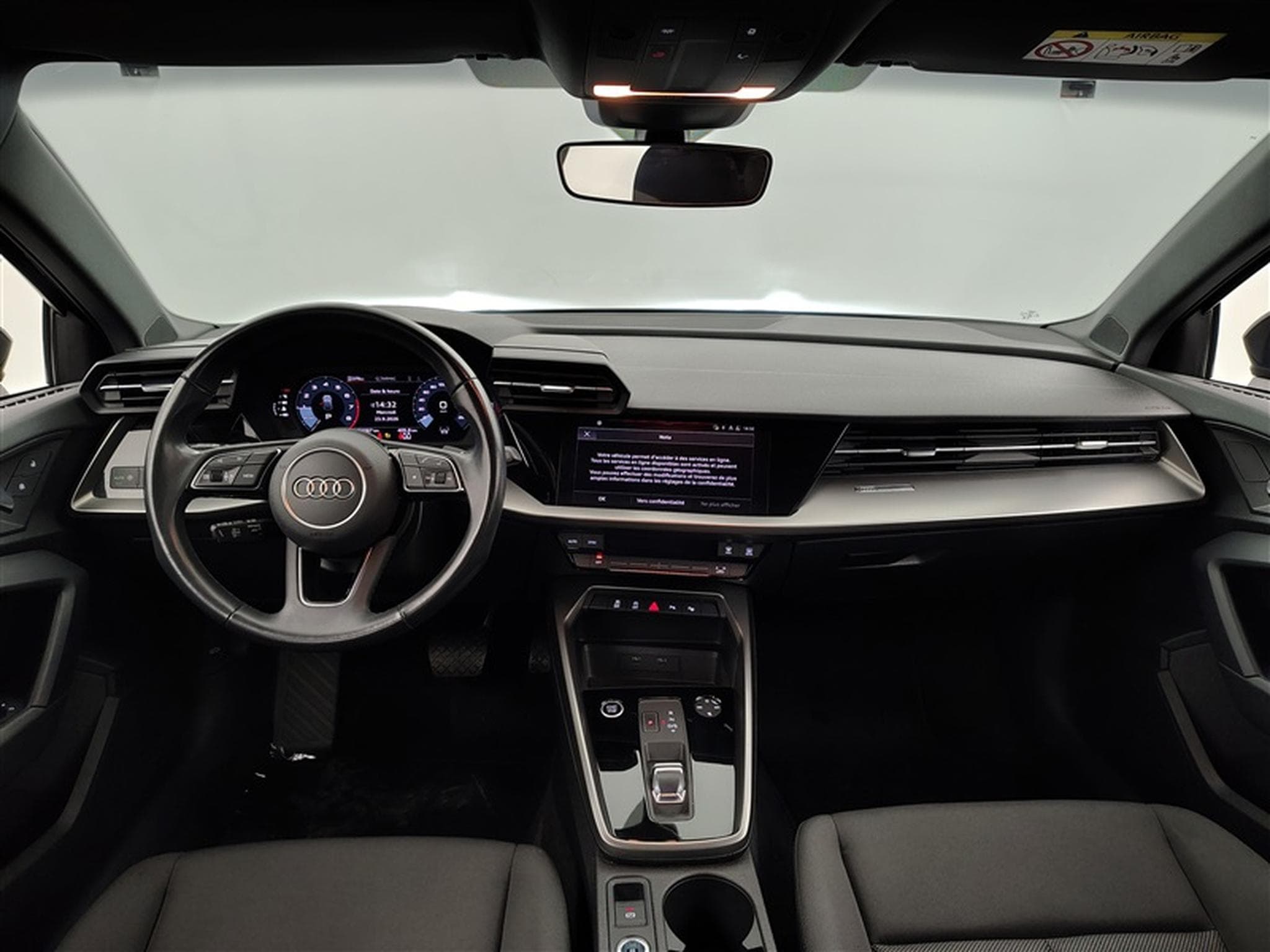 Audi A3 Sportback 35 TFSI S-Tronic Navi / Led / PDC av+ar (2023) - Photo 7