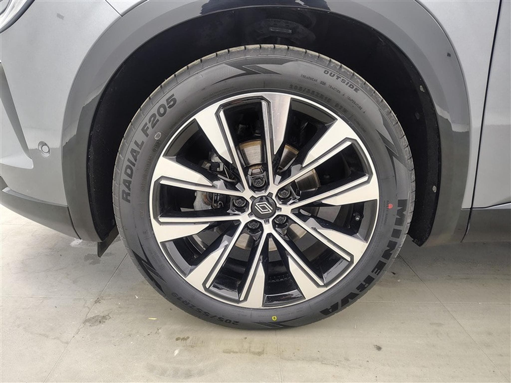 Renault Austral 1.3 T MHEV Techno S-CUIR / NAVI / FULL LED (2025) - Photo 6