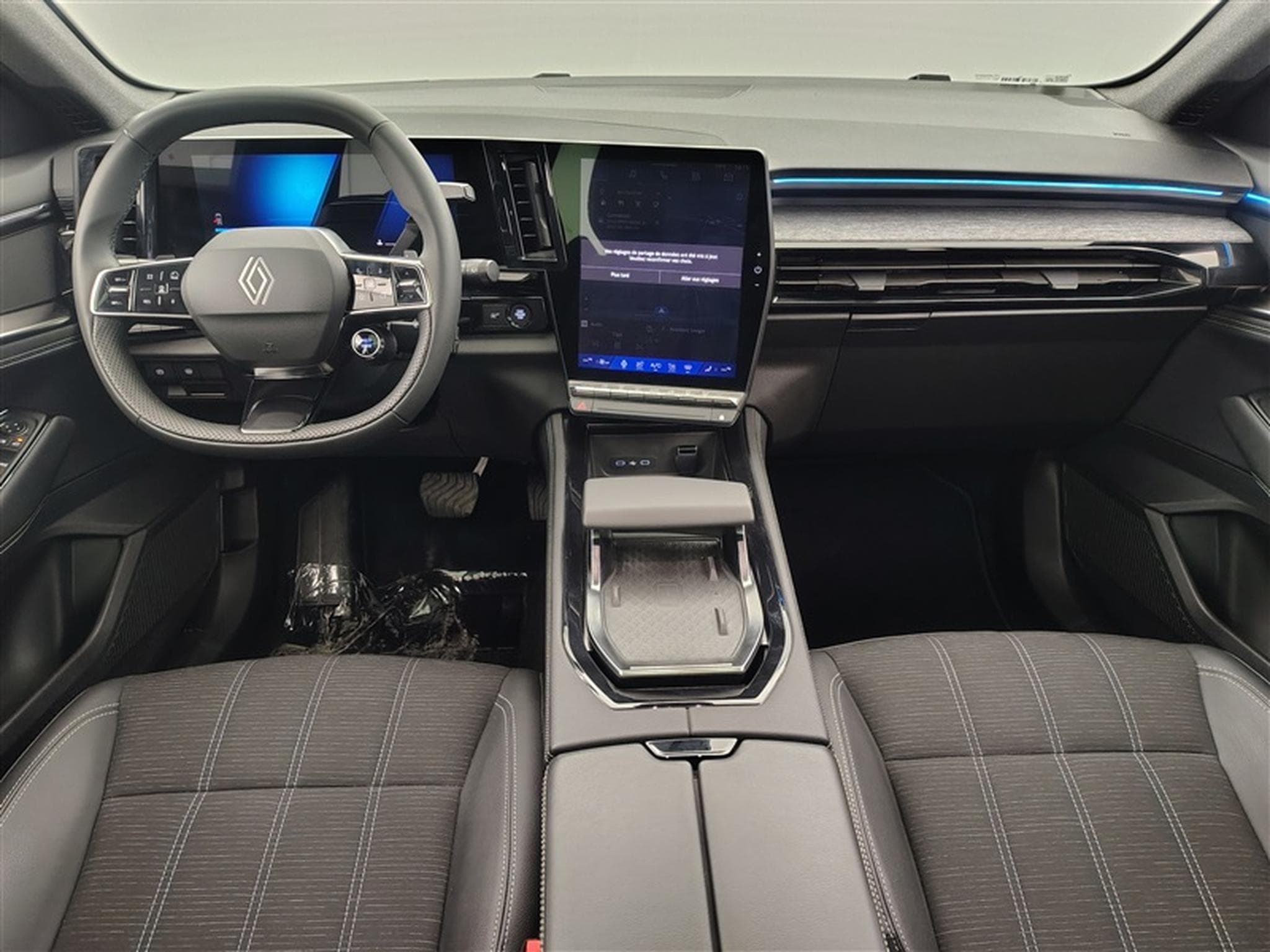 Renault Austral 1.3 T MHEV Techno S-CUIR / NAVI / FULL LED (2025) - Photo 8