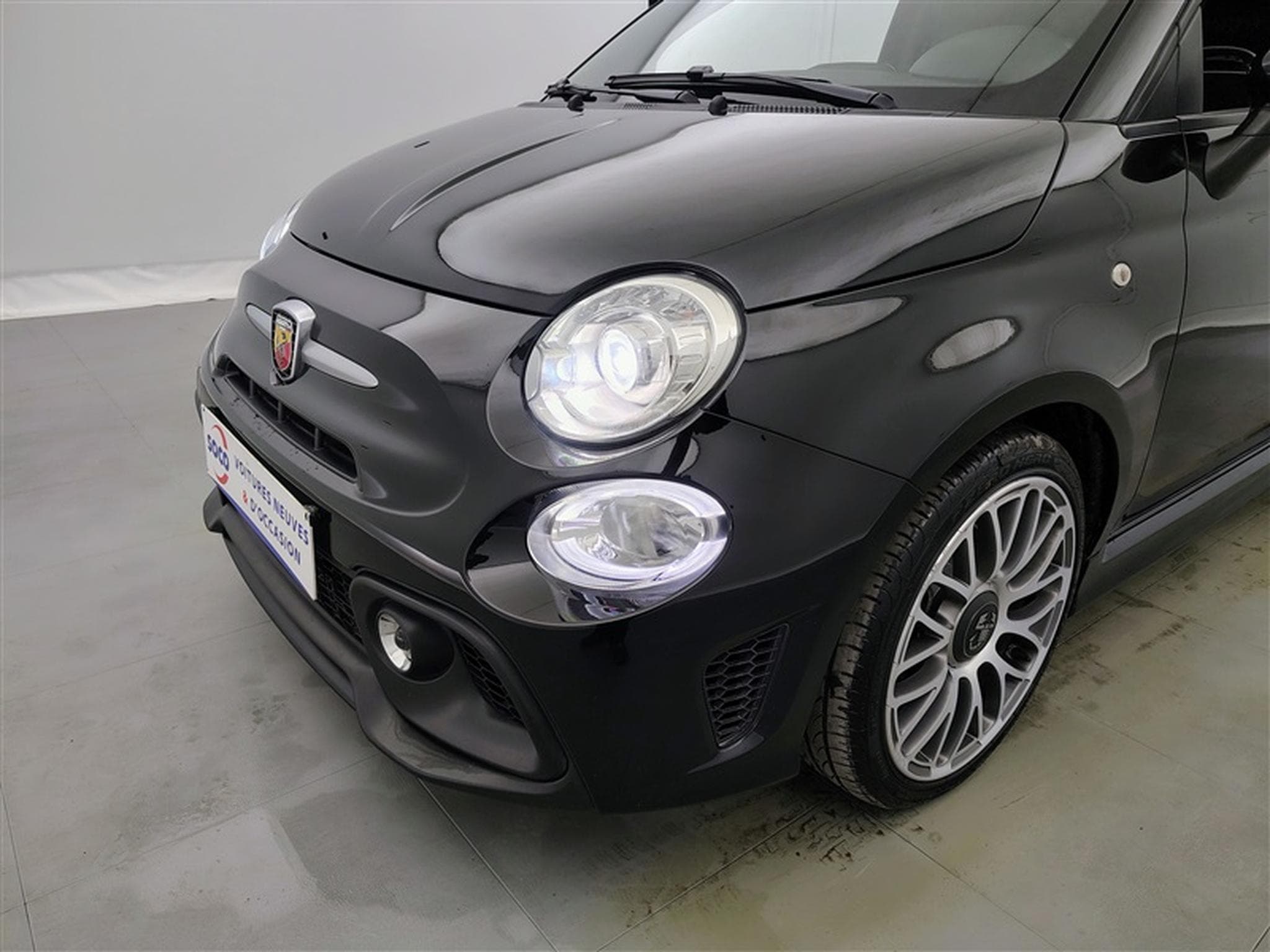 Abarth 595 1.4 T-Jet NAVI/FULL LED/PDC/JA17 (2020) - Photo 15