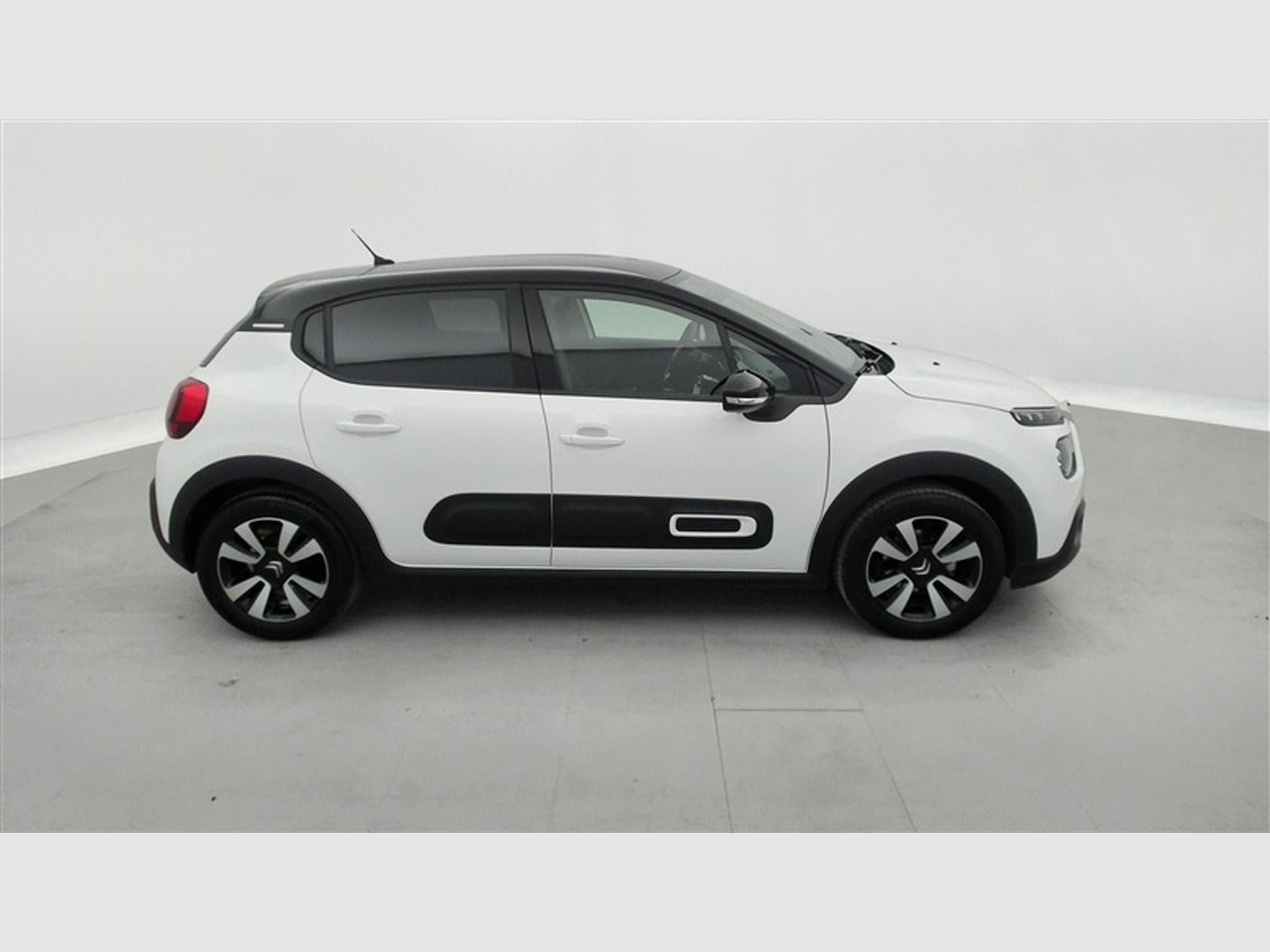 Citroen C3 1.2i PureTech Feel CARPLAY / FULL LED / PDC AR / JA 16" (2024) - Photo 23