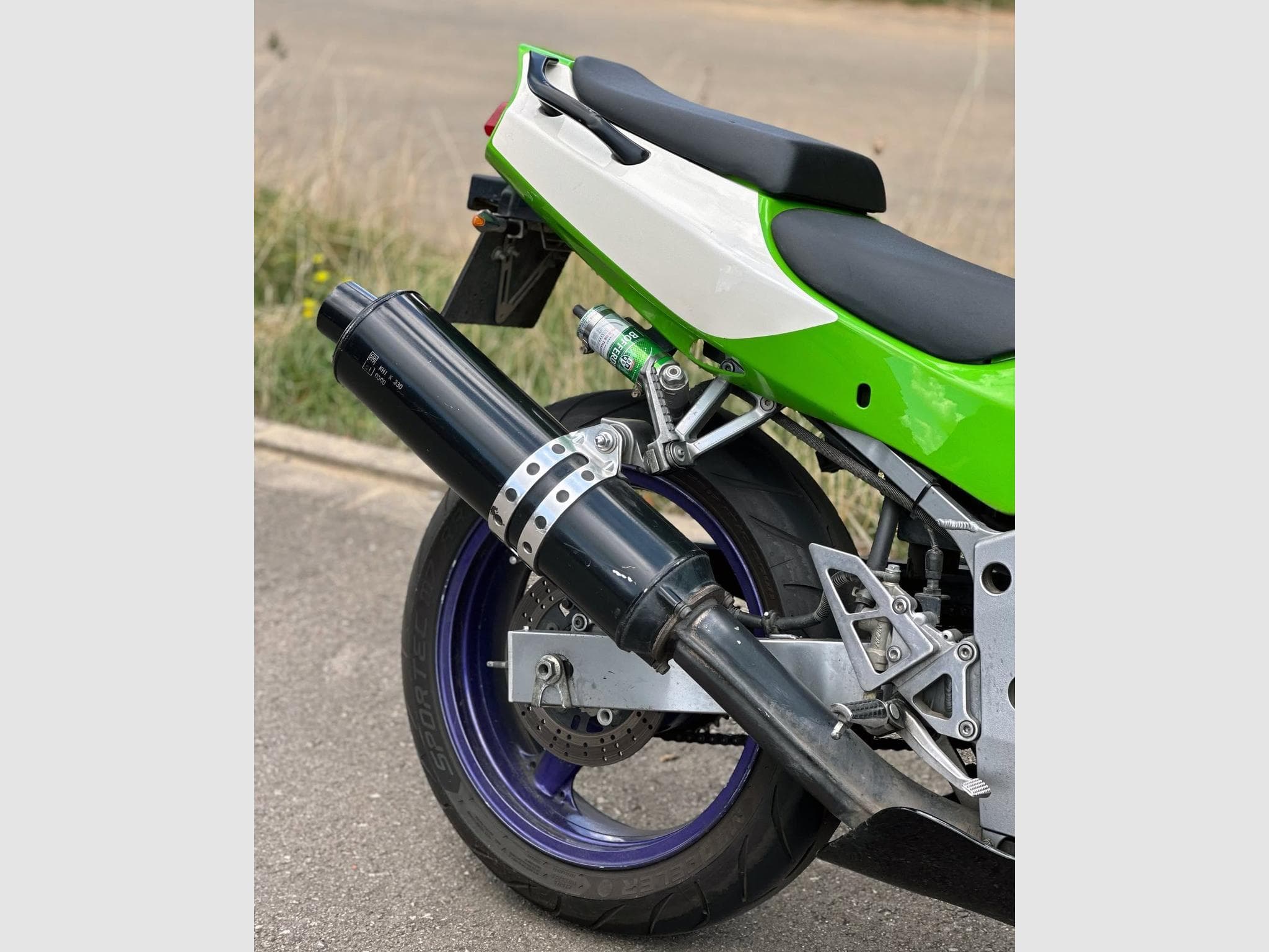 Kawasaki ZX6R (1997) - Photo 2