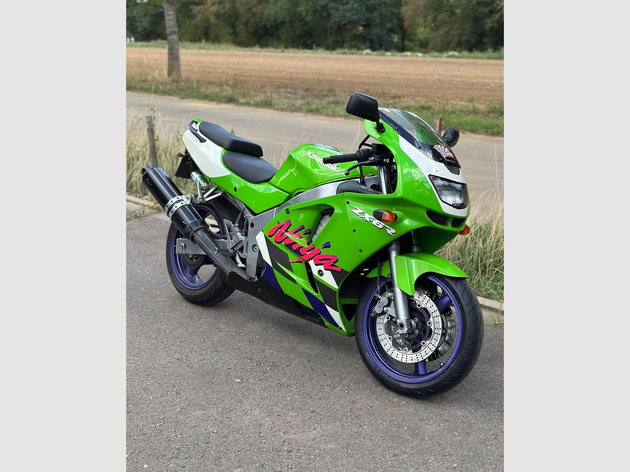 Kawasaki ZX6R (1997) - Photo 1