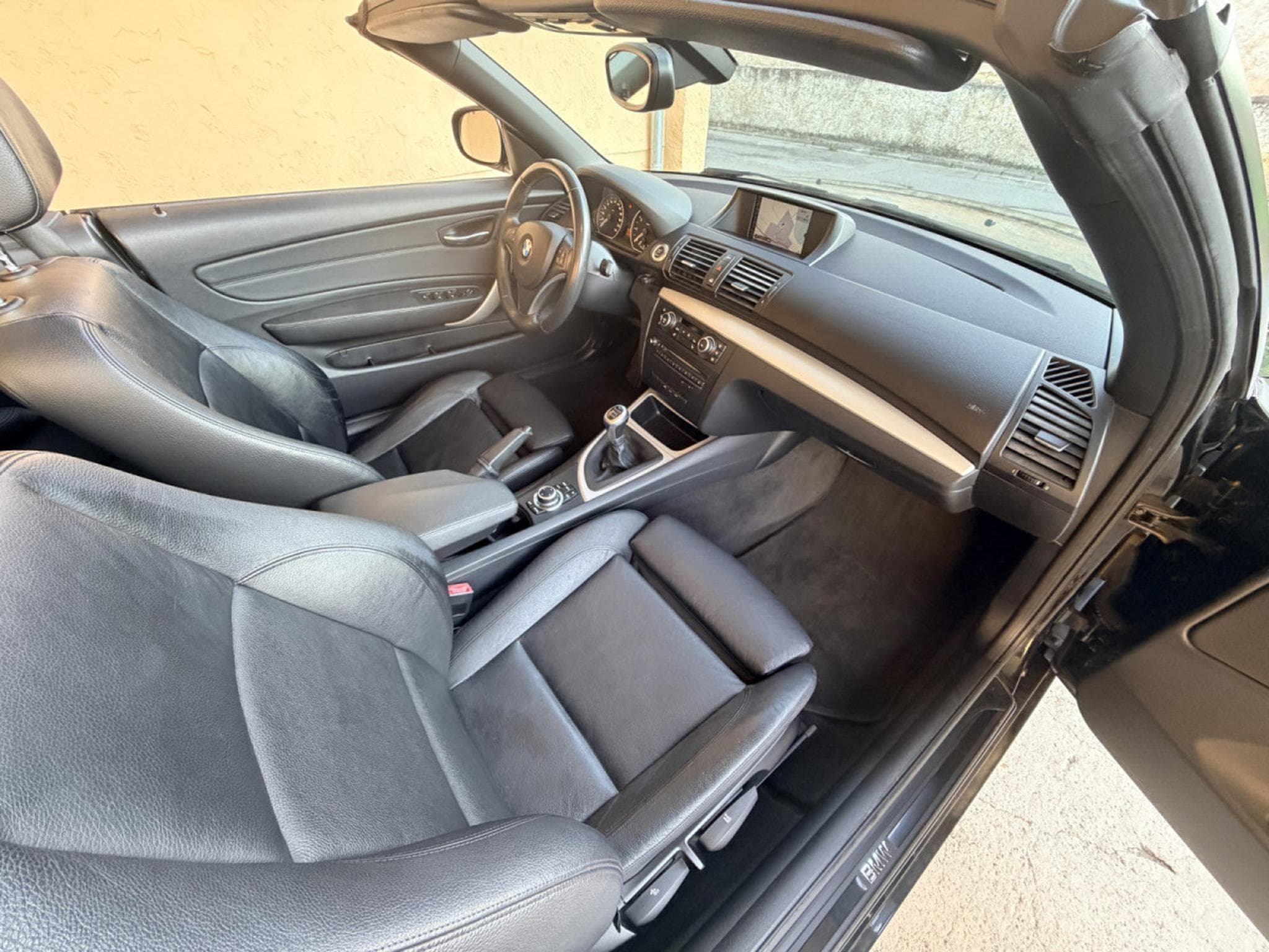 BMW 118 i Cabrio 143cv (2011) - Photo 6