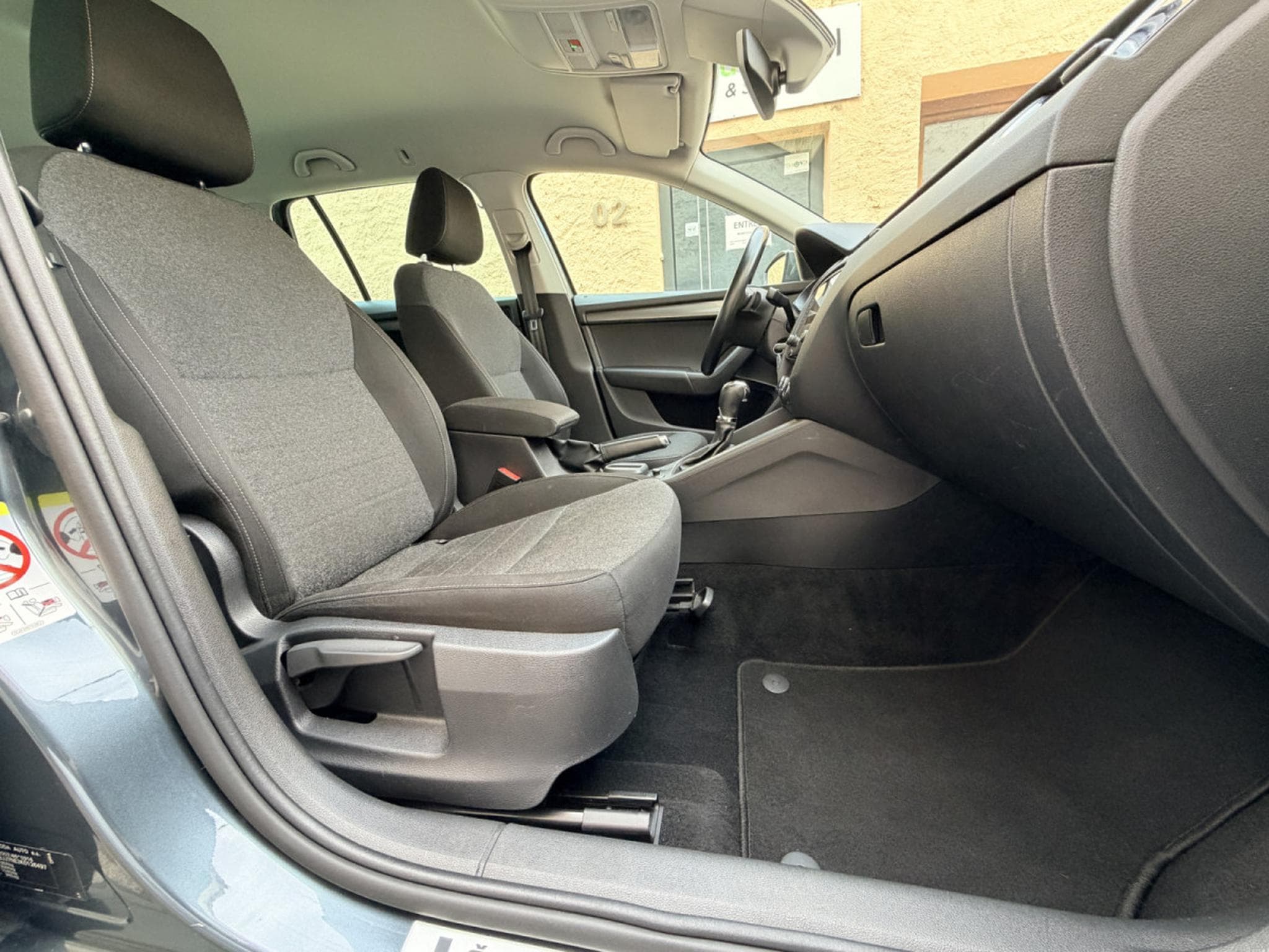 Skoda Octavia 2.0tdi DSG CAR-PLAY LED NAVI 150CV (2019) - Photo 8