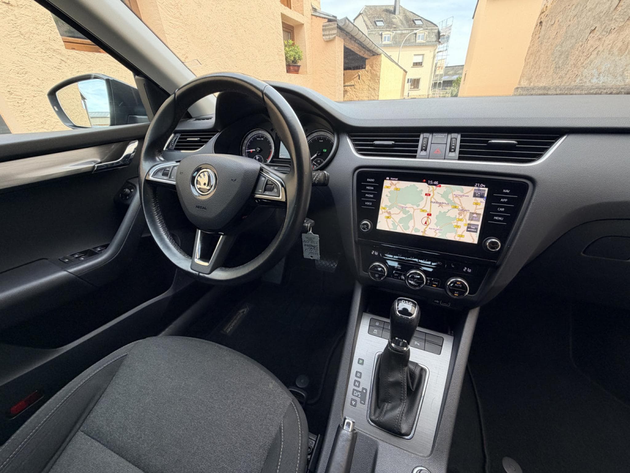 Skoda Octavia 2.0tdi DSG CAR-PLAY LED NAVI 150CV (2019) - Photo 7