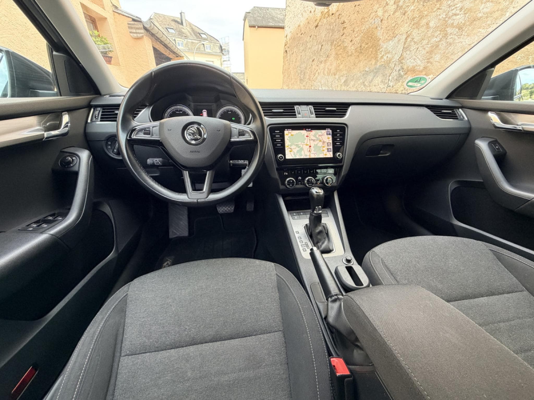 Skoda Octavia 2.0tdi DSG CAR-PLAY LED NAVI 150CV (2019) - Photo 10