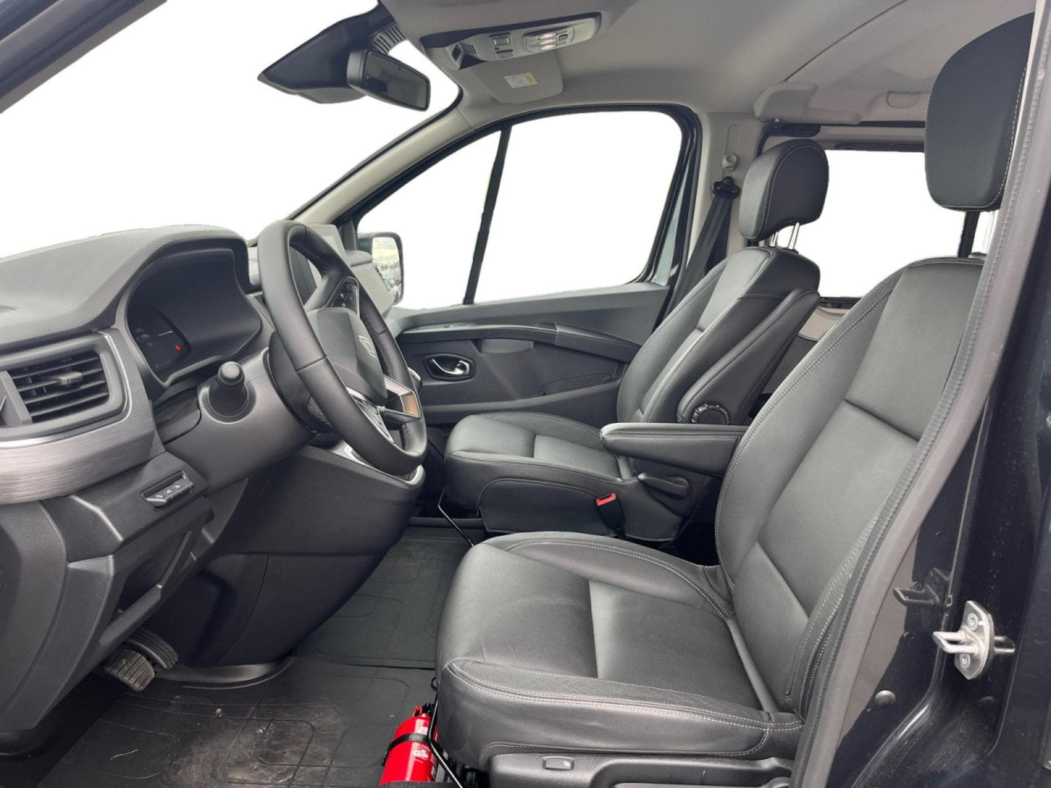 Renault Trafic 2.0 blue DCI 170 EDC Grand Spaceclass (2024) - Photo 6