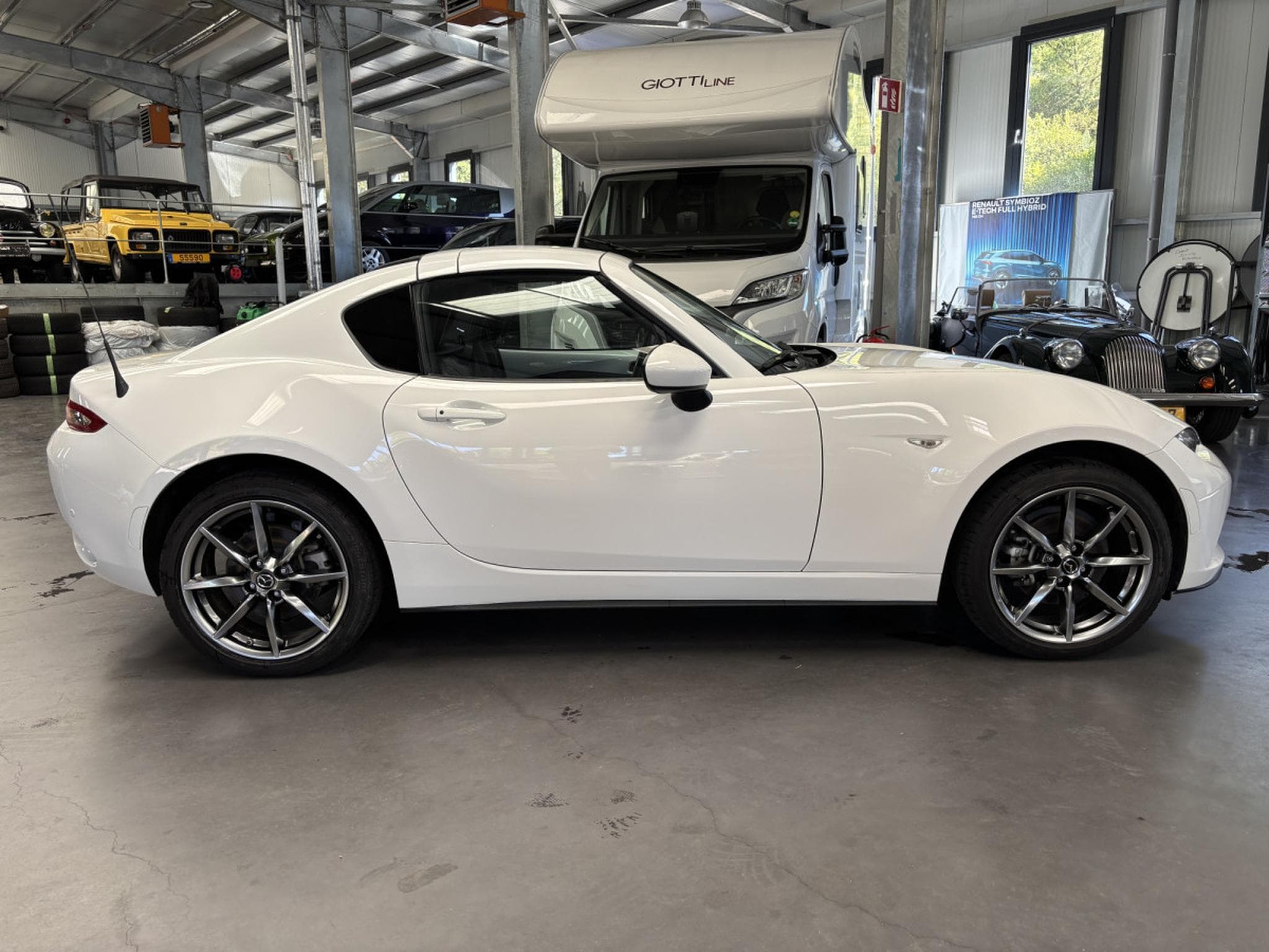 Mazda MX-5 RF 2.0 Skyactiv-G (2023) - Photo 2