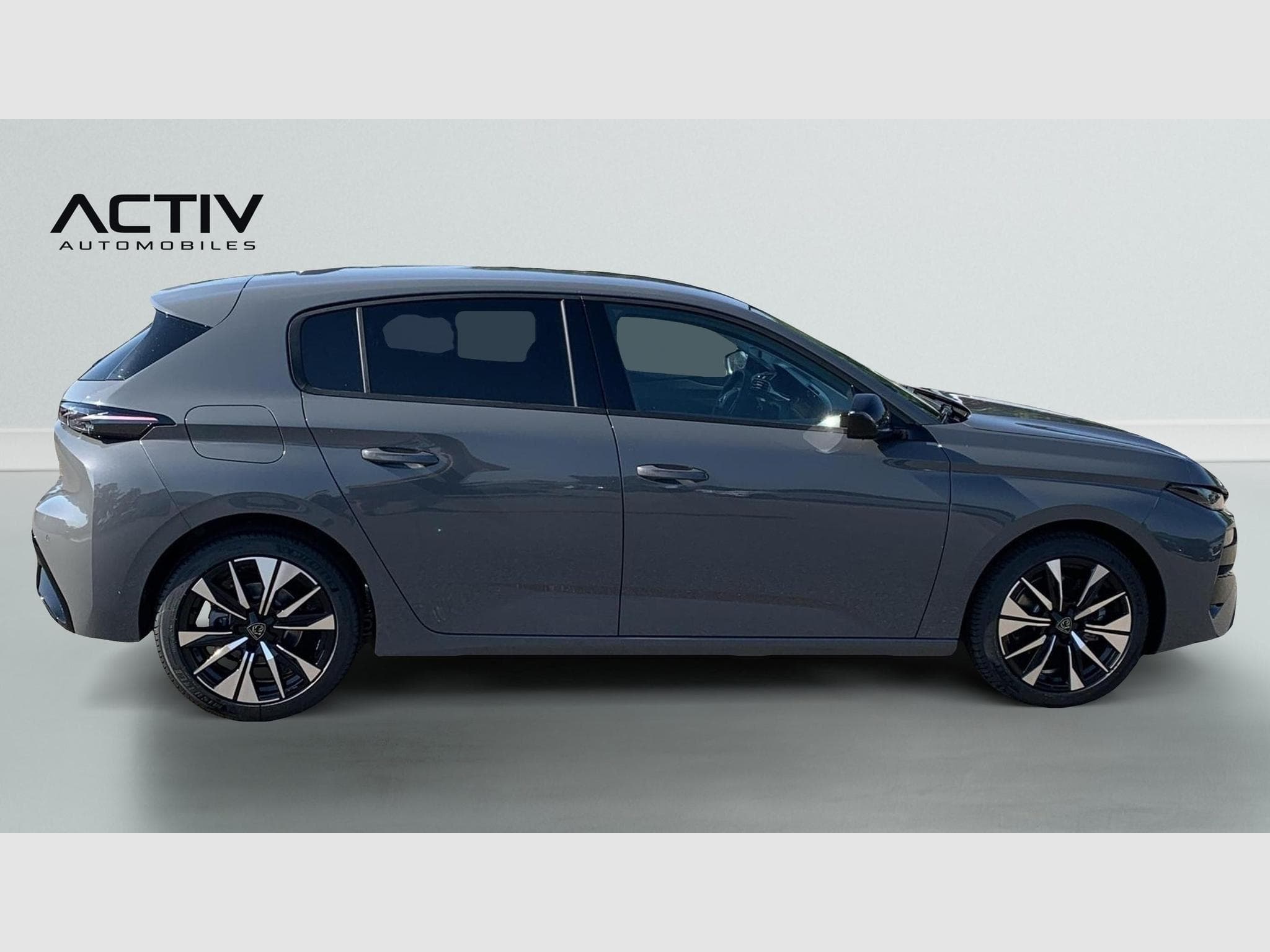 Peugeot 308 HYBRID 145 E-DCS6 ALLURE (2026) - Foto 8