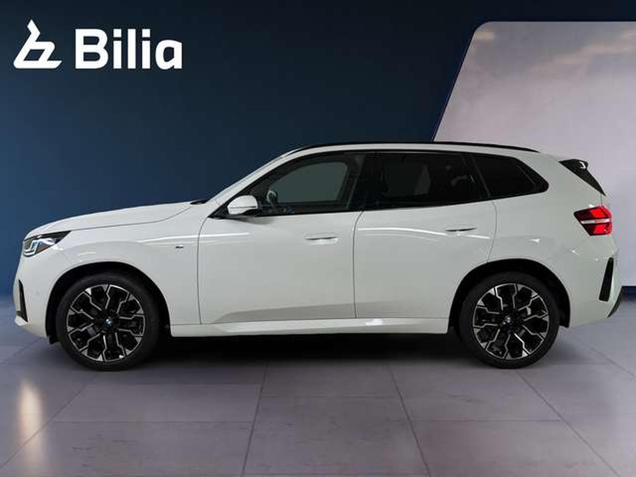 BMW X3 20d xDrive HK HiFi DAB LED RFK (2025) - Photo 12
