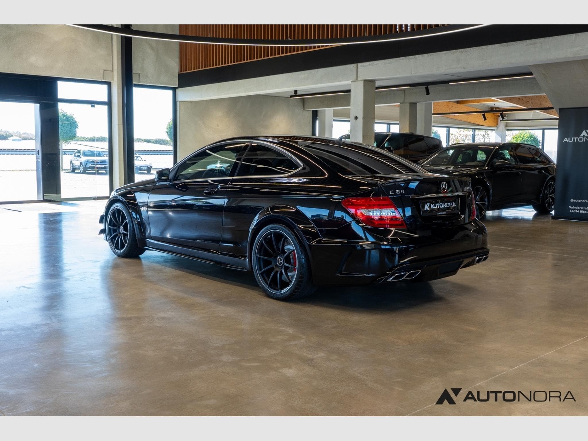 Mercedes C 63 AMG C 63 AMG Coupé Black Series (2013) - Photo 2