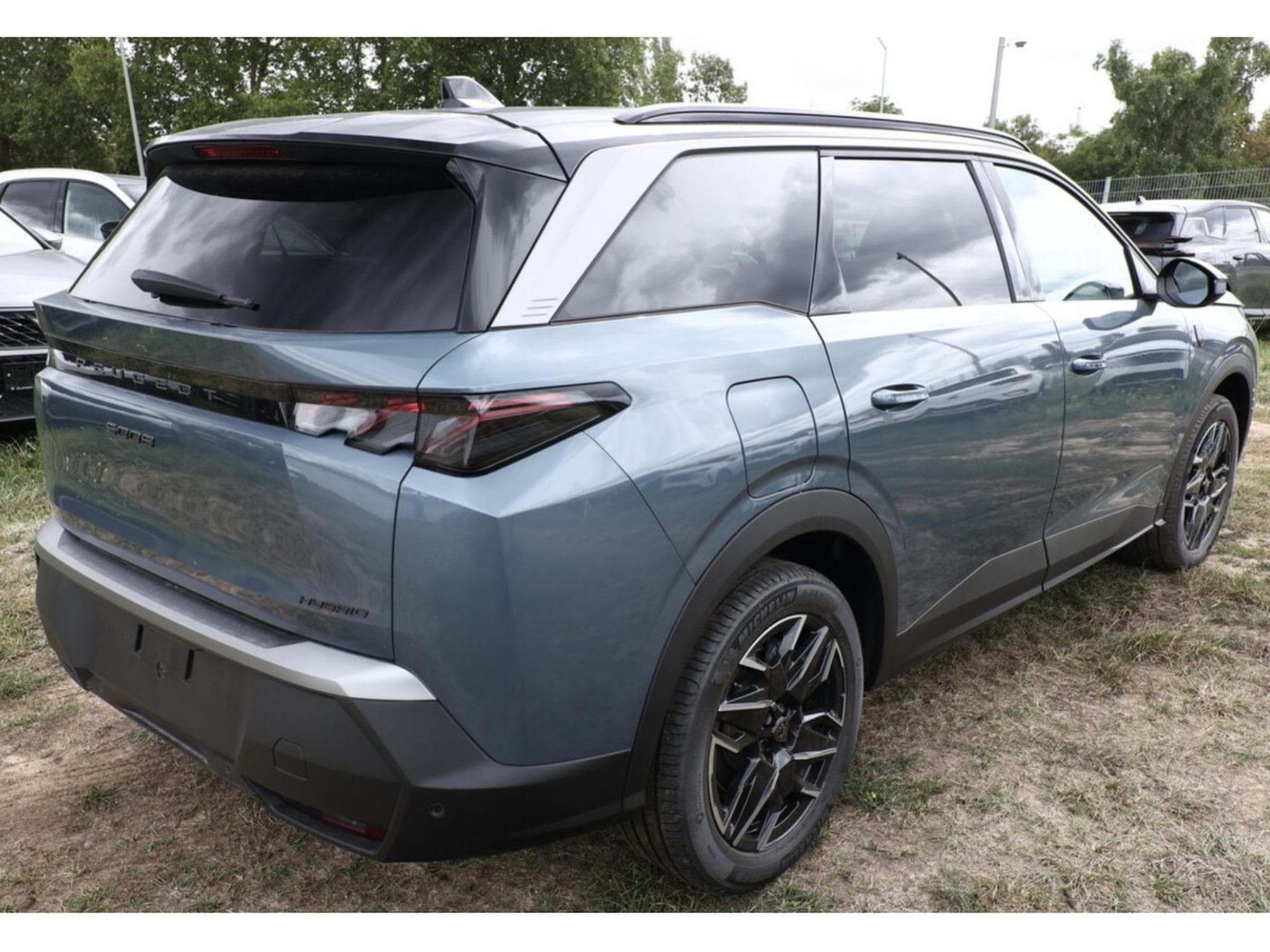 Peugeot 5008 Peugeot GT Hybrid Automatique 7 Places (2026) - Photo 3