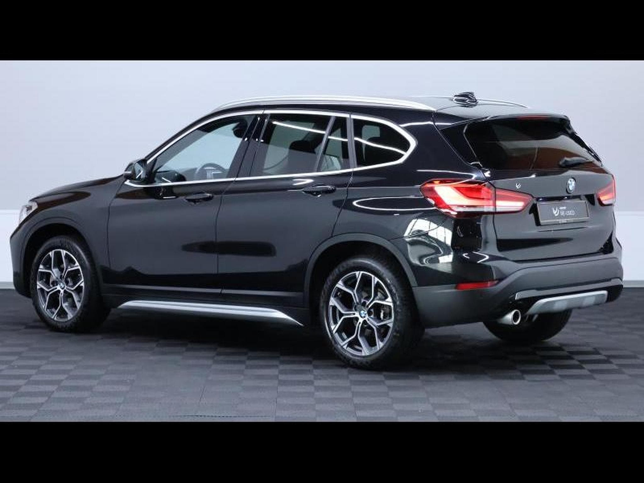 BMW X1 18i xDrive xLine (2022) - Foto 7