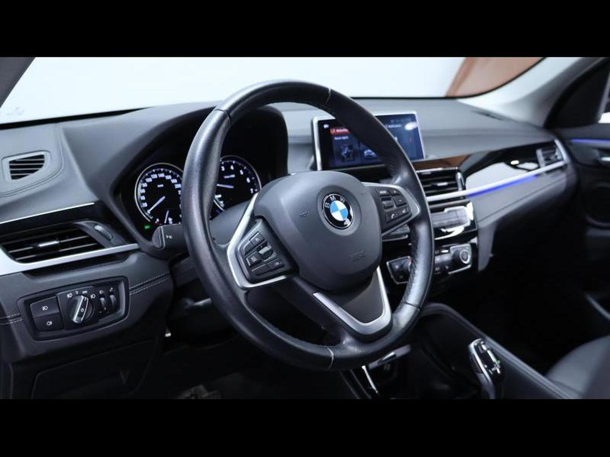 BMW X1 18i xDrive xLine (2022) - Foto 20