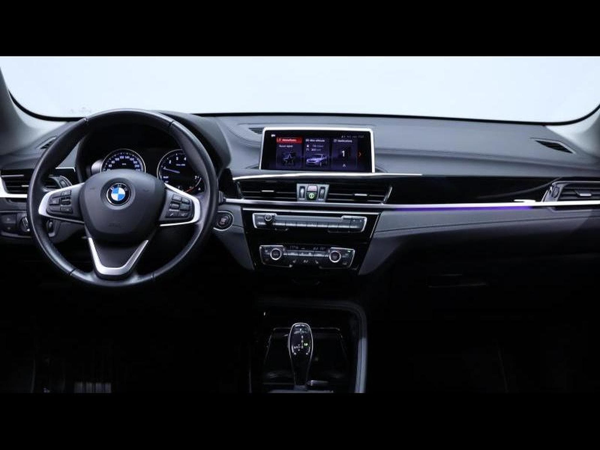 BMW X1 18i xDrive xLine (2022) - Foto 21