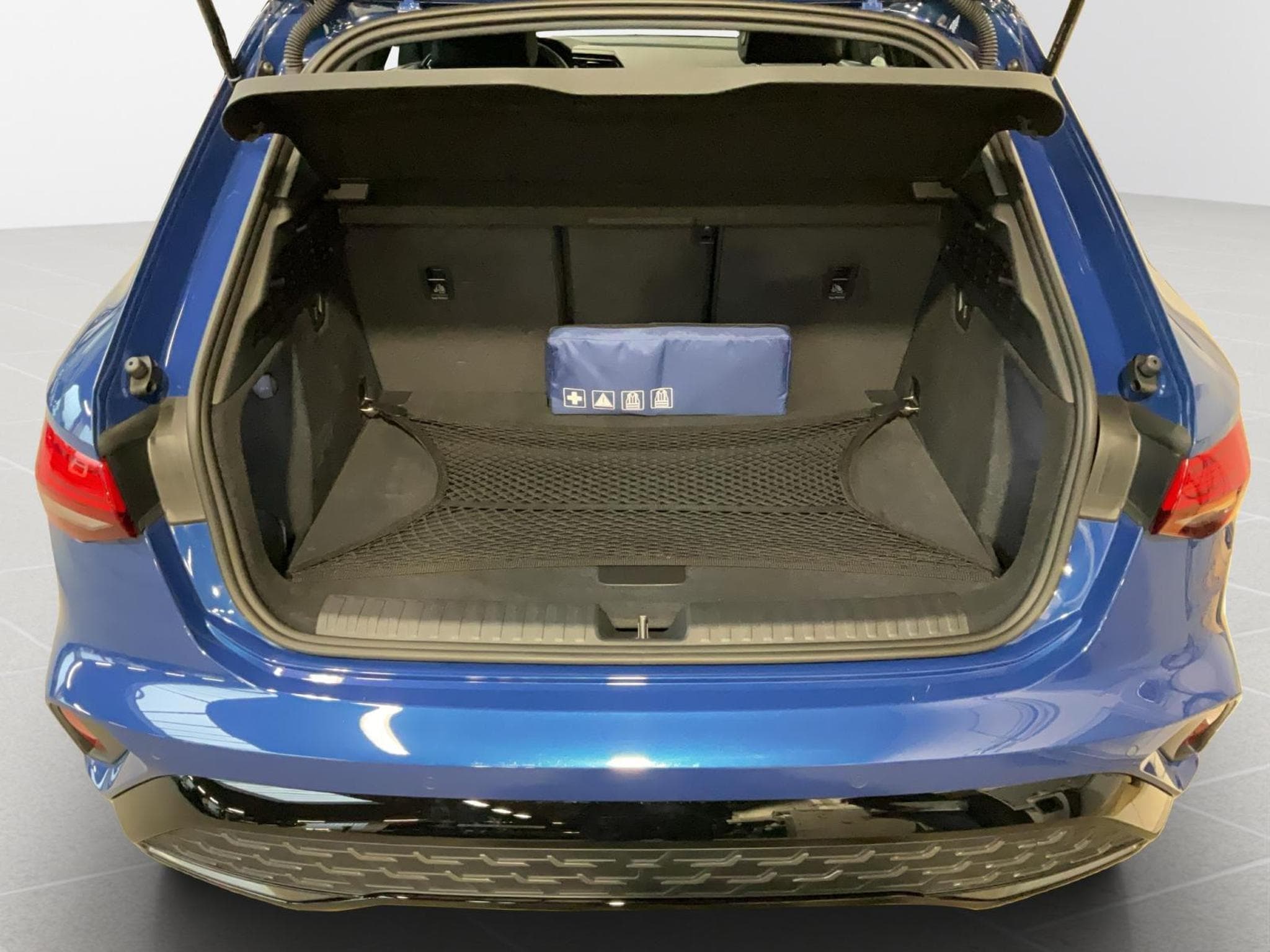 Audi A3 SB+S-Line+35TFSI+S-Tronic (2024) - Foto 16