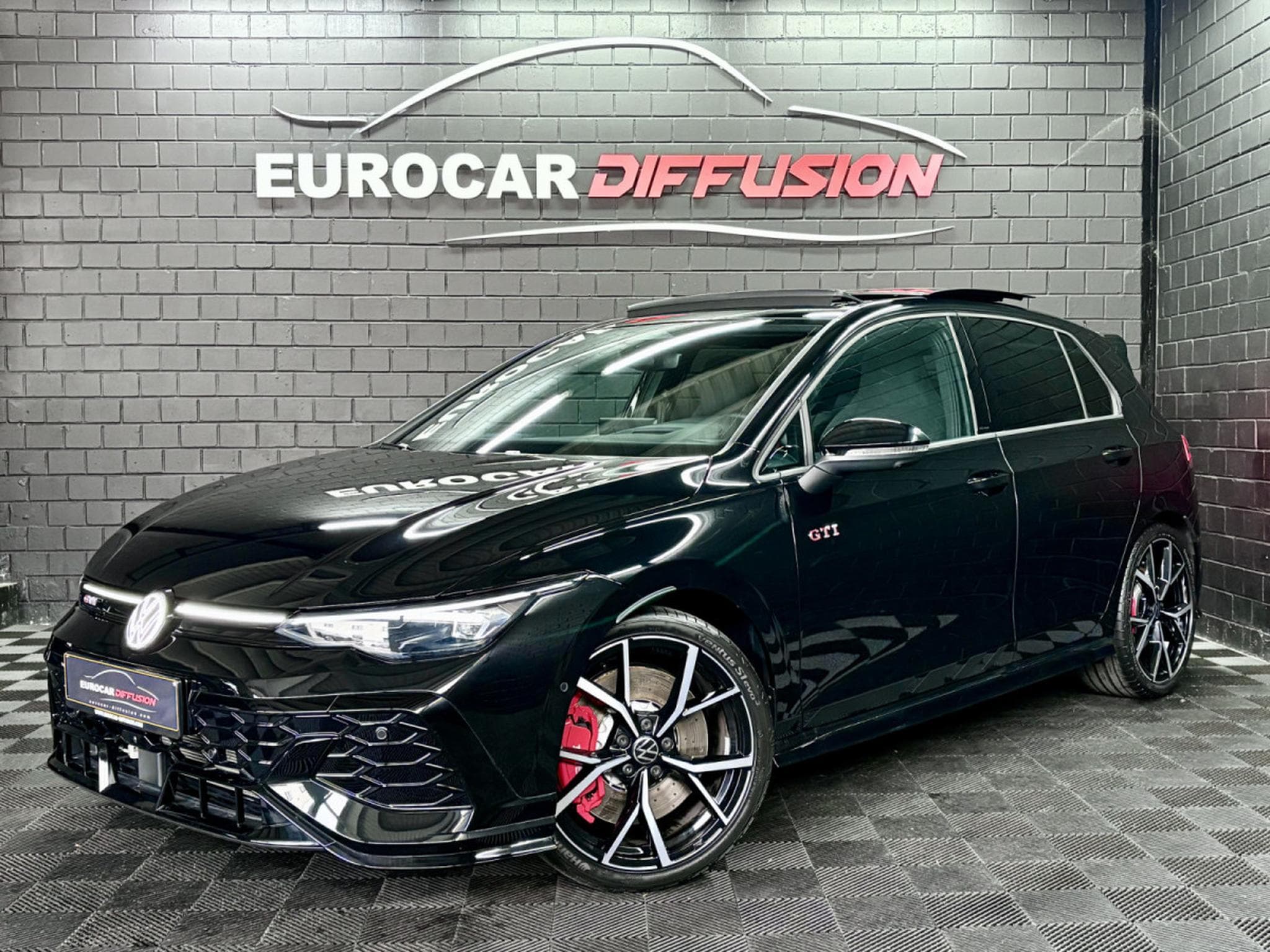 VW Golf GTI PHASE 2 Clubsport 2.0 TSI 300 CV DSG7 * PANO* MATRIX * D (2025) - Foto 1