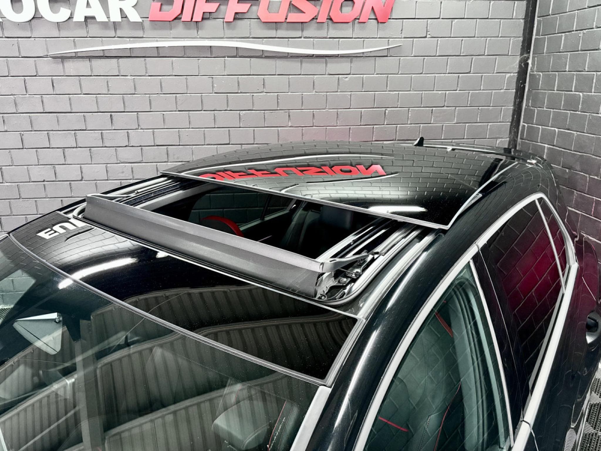 VW Golf GTI PHASE 2 Clubsport 2.0 TSI 300 CV DSG7 * PANO * MATRIX * (2026) - Foto 18