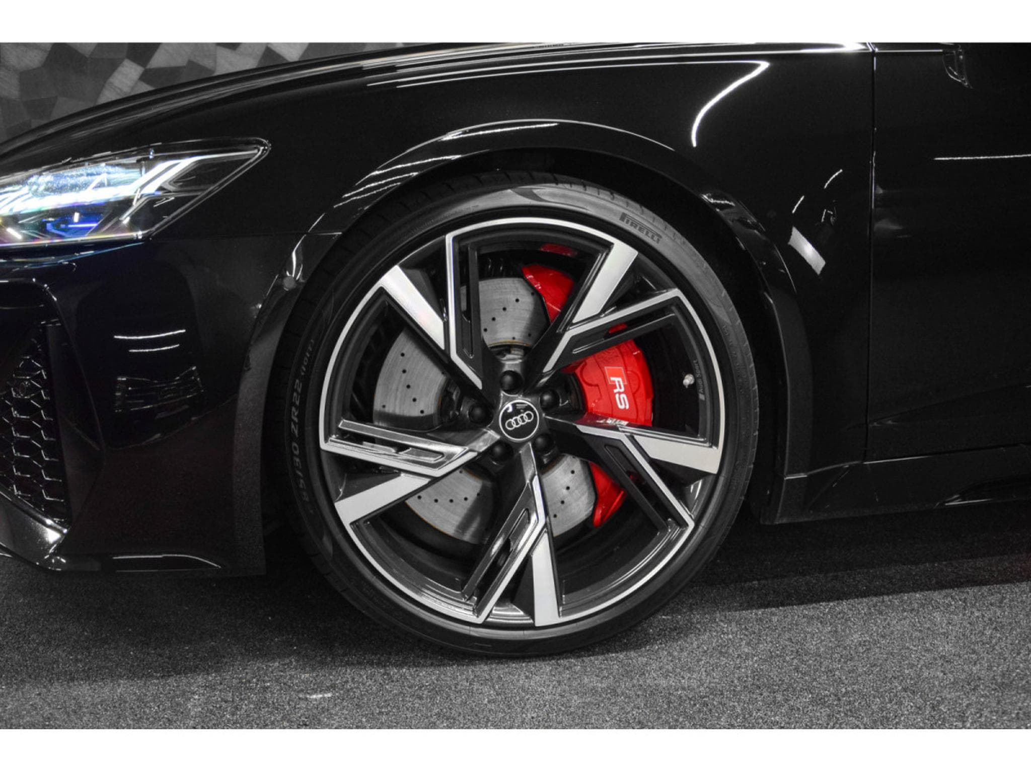 Audi RS6 C8 AVANT (2022) - Photo 10
